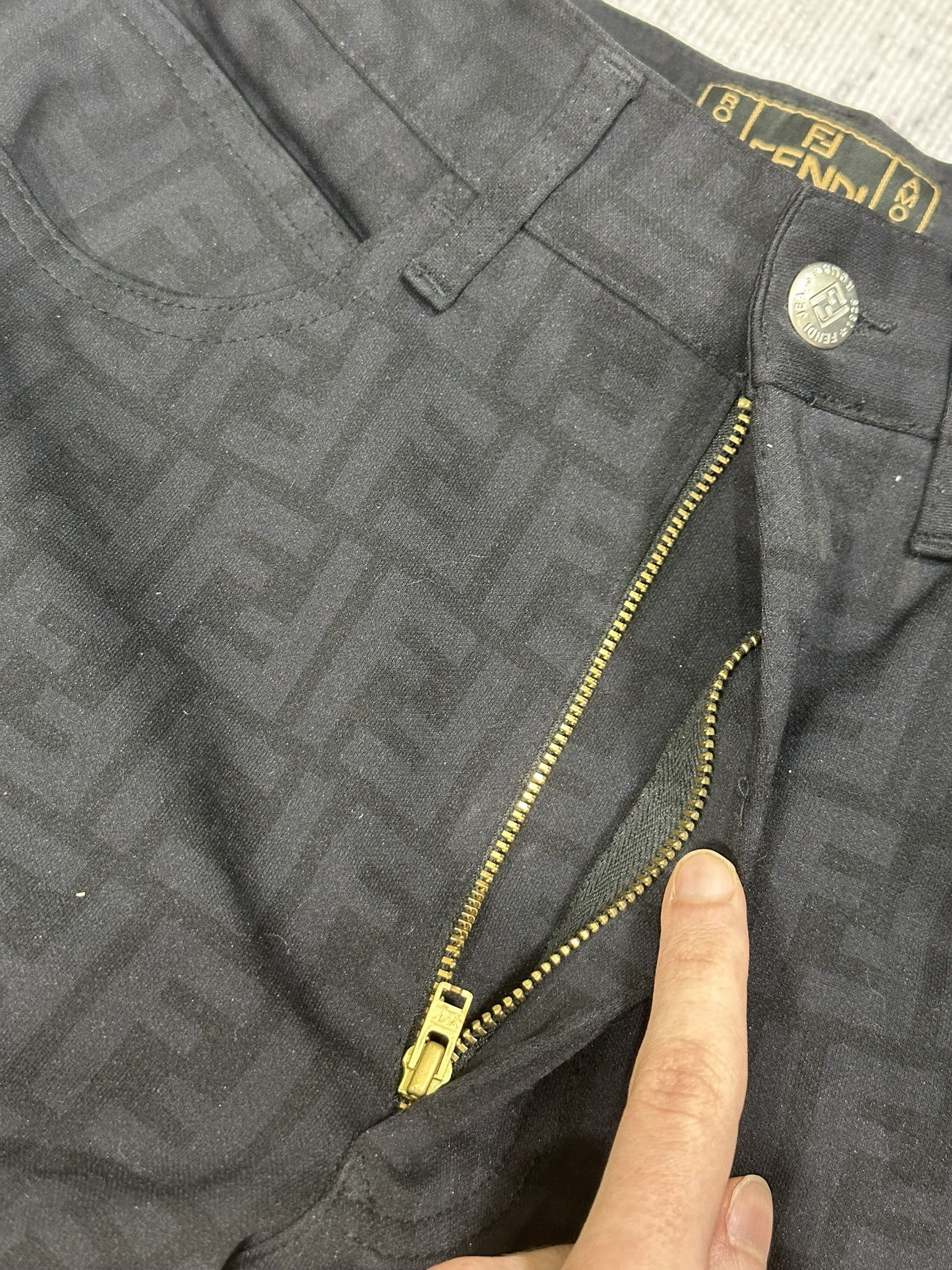 Fendi Fendi Pants Vintage Zucca FF Monogram Logo Black Size 28" / US 6 / IT 42 - 9 Thumbnail