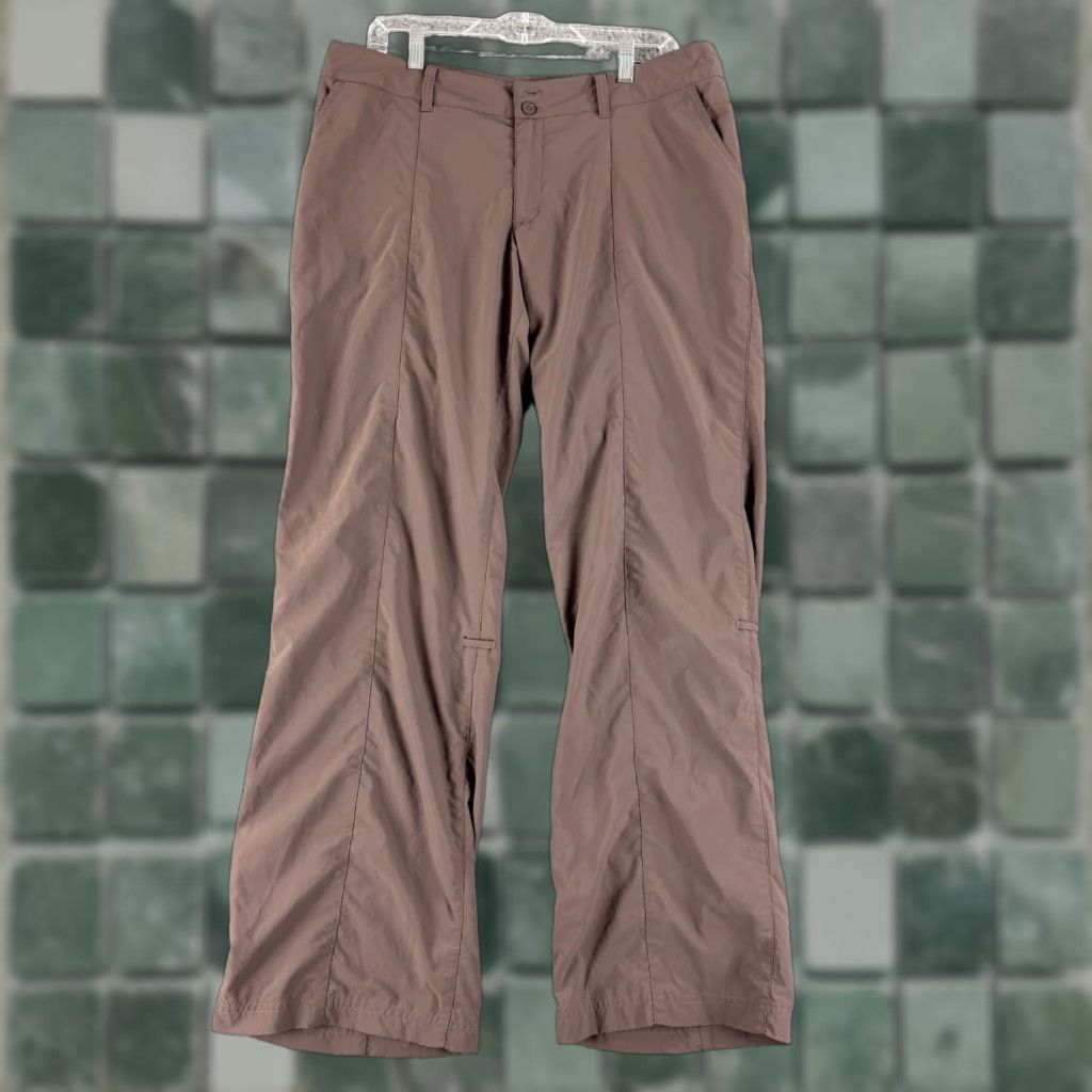 Patagonia Patagonia Pants Womens Size 14 Brown Straight Leg Lightweight Outdoor Hiking Size 36" / US 14 / IT 50 - 1 Thumbnail