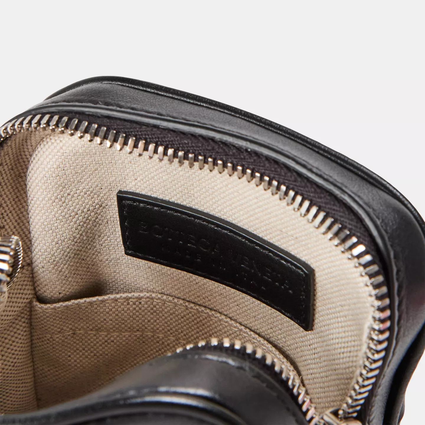 Bottega Veneta o1g2r1mq0426 Size: OS / Adjustable Strap Crossbody Bag Black Size ONE SIZE - 5 Thumbnail