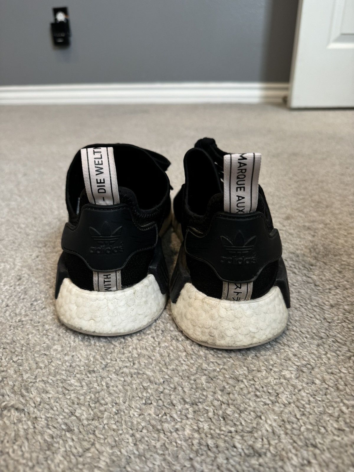 Adidas Women’s NMD R1 orchid Size US 8 / IT 38 - 6 Thumbnail