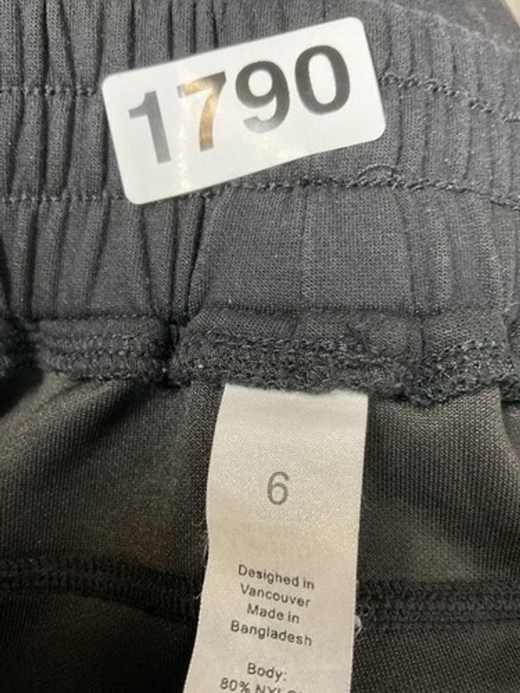 Lululemon Lululemon Softstreme SplitHem HighRise WideLeg Pants Women 6 Size 28" / US 6 / IT 42 - 4 Thumbnail