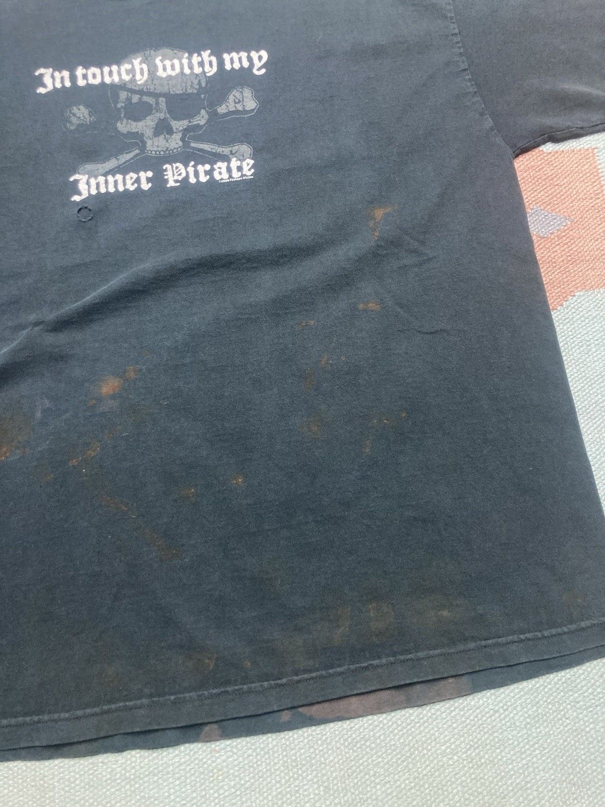 Vintage y2k t shirt fashion victim pirate skull faded distressed XL Size US XL / EU 56 / 4 - 3 Thumbnail