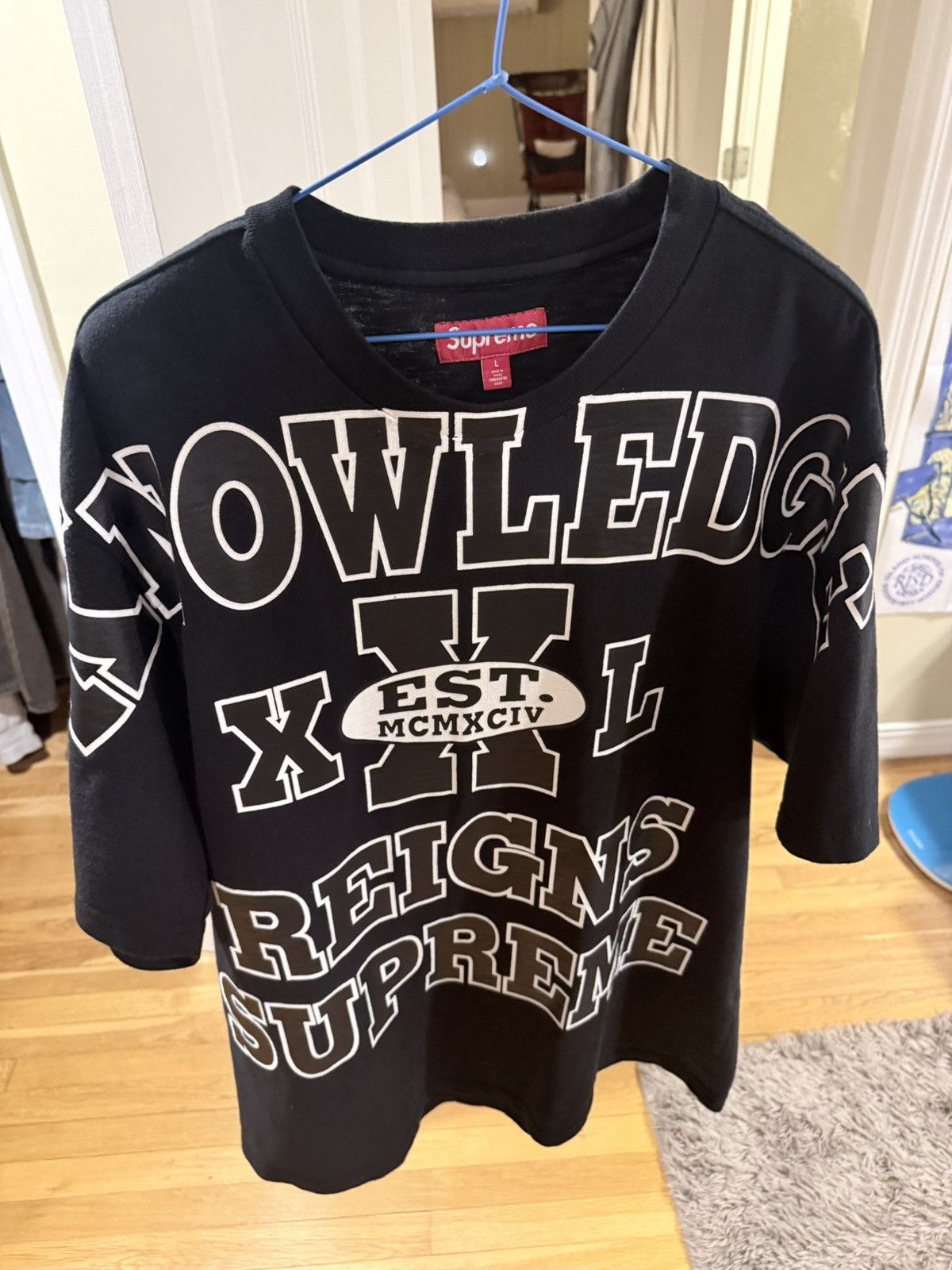 Supreme Supreme Knowledge Reigns Supreme t shirt Size US L / EU 52-54 / 3 - 3 Thumbnail