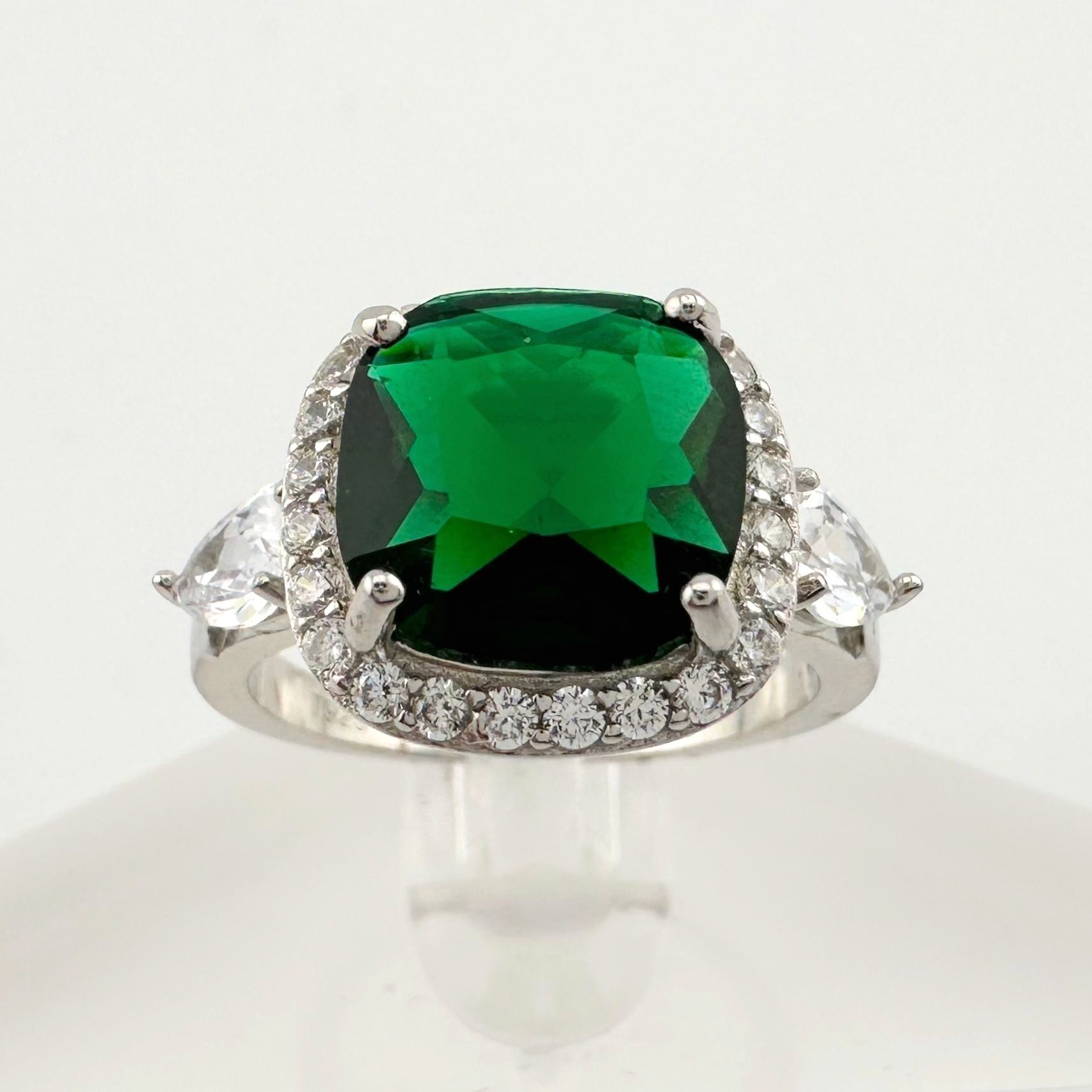 Other 3.66ct Lab Created Emerald and White Gemstone Ring Size 7 Size ONE SIZE - 8 Thumbnail