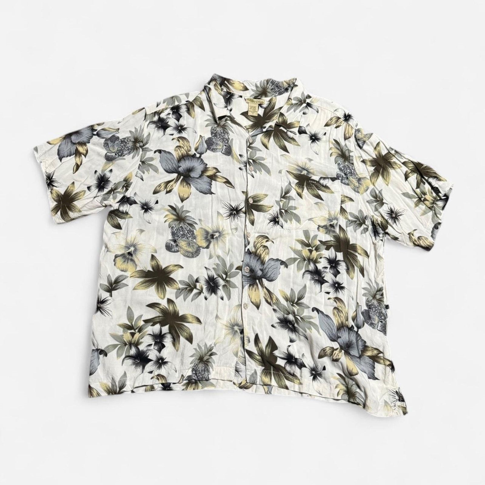 Other Islander flower design size XXL short sleeve button up shirt Size US XXL / EU 58 / 5 - 1 Thumbnail