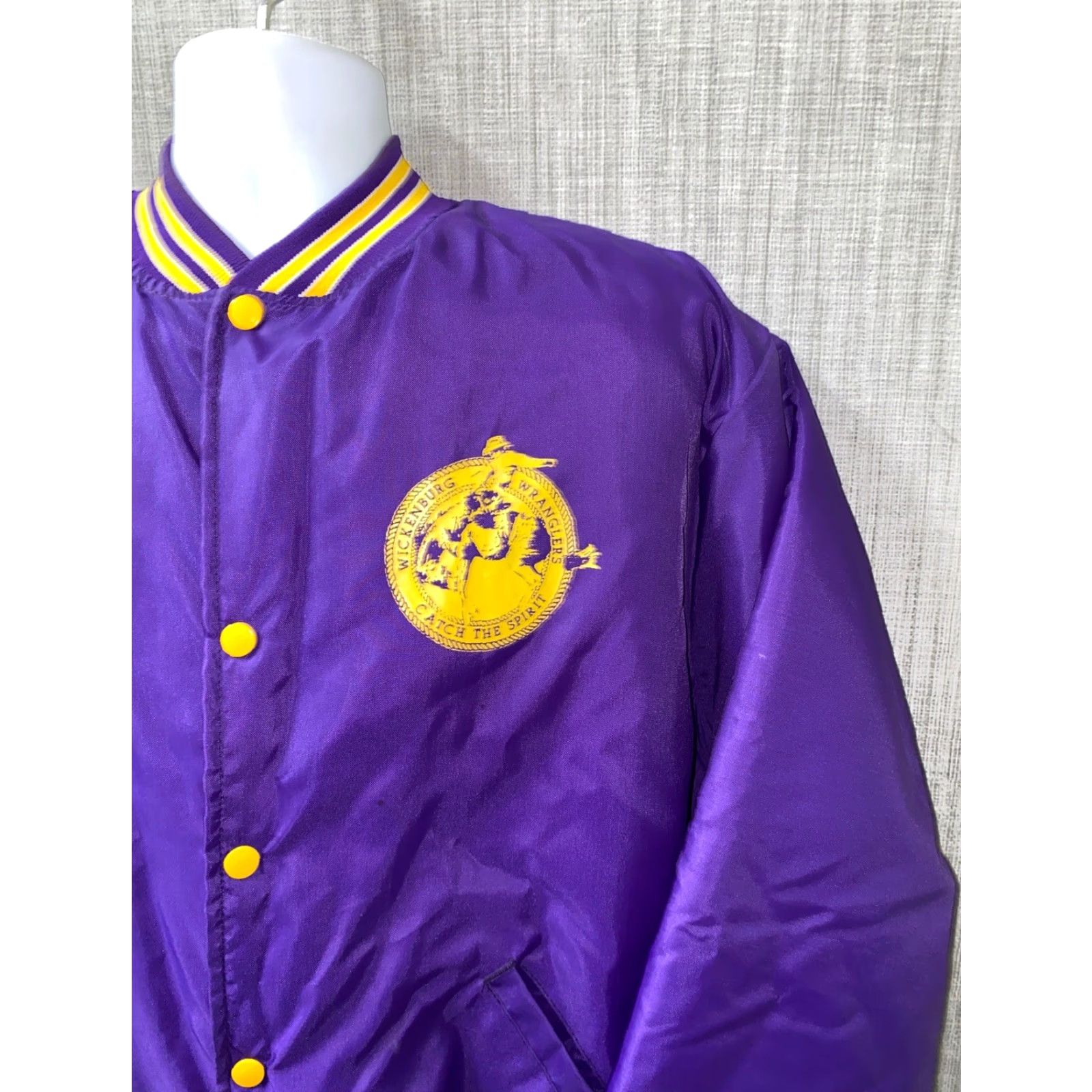 Vintage VINTAGE Howe Jacket Mens Purple/Yellow Quilt Lined Snap Button XL Yellow Regular Nylon Coat Size US XL / EU 56 / 4 - 3 Thumbnail