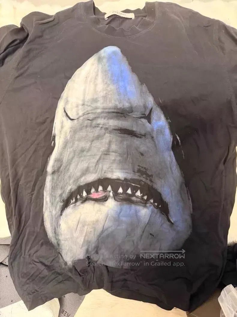 Givenchy Givenchy Shark half-sleeve Size US XXS / EU 40 - 1 Thumbnail
