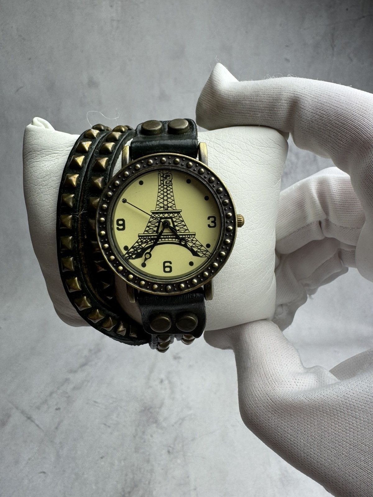 Japanese Brand × Vintage Vintage Paris Futuristic Watch Size ONE SIZE - 1 Thumbnail