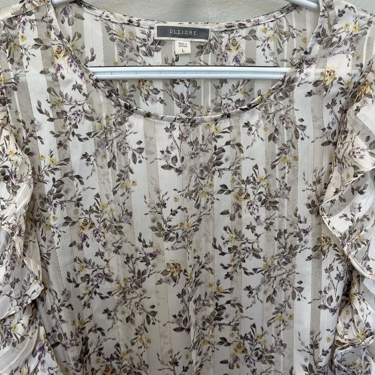Anthropologie Pleione | Anthro White Metallic Pipe Roses Floral Ruffle Top Size L / US 10 / IT 46 - 4 Thumbnail