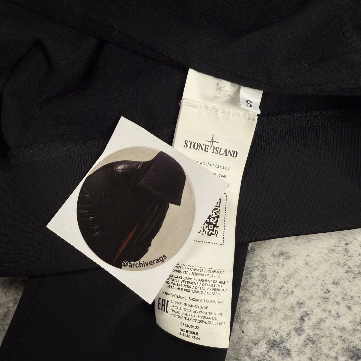 Stone Island Stone Island Soft Shell-R Hooded ʼBlack’ Jacket Size US S / EU 44-46 / 1 - 7 Thumbnail
