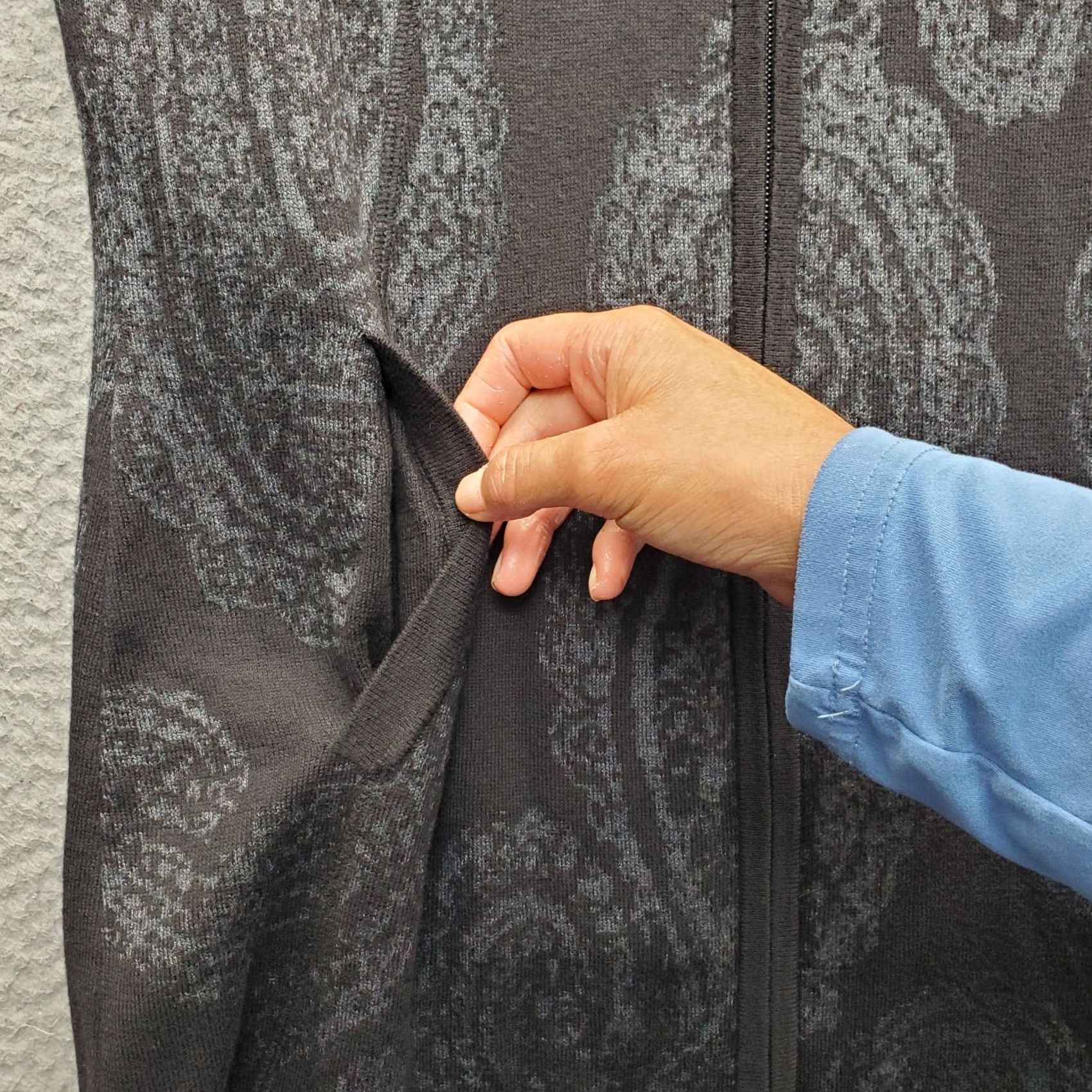 Cynthia Rowley Cynthia Rowley Active Cardigan Sweater Womens S Multi Paisley Print Full Zip Size S / US 4 / IT 40 - 6 Thumbnail