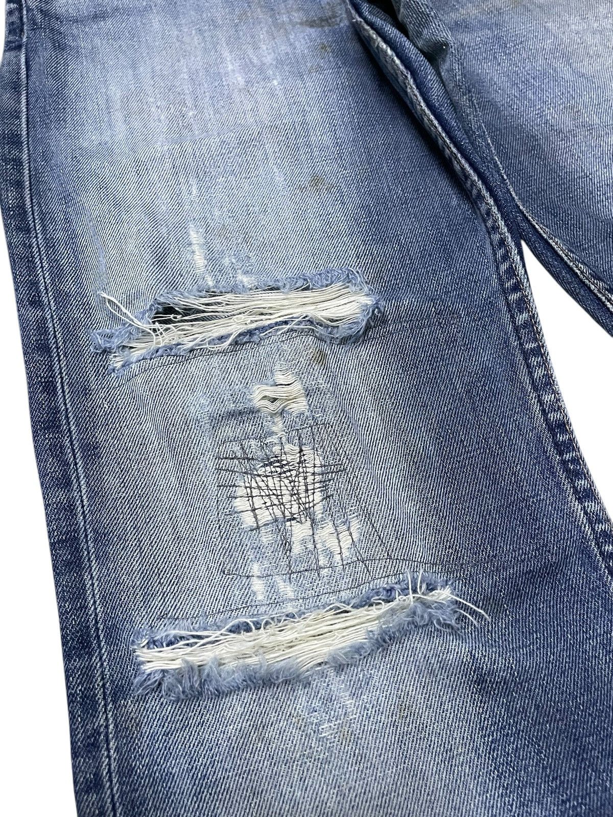 Levi's Vintage Levis 507 Flared Bootcut Distressed Jeans Size US 28 / EU 44 - 9 Thumbnail