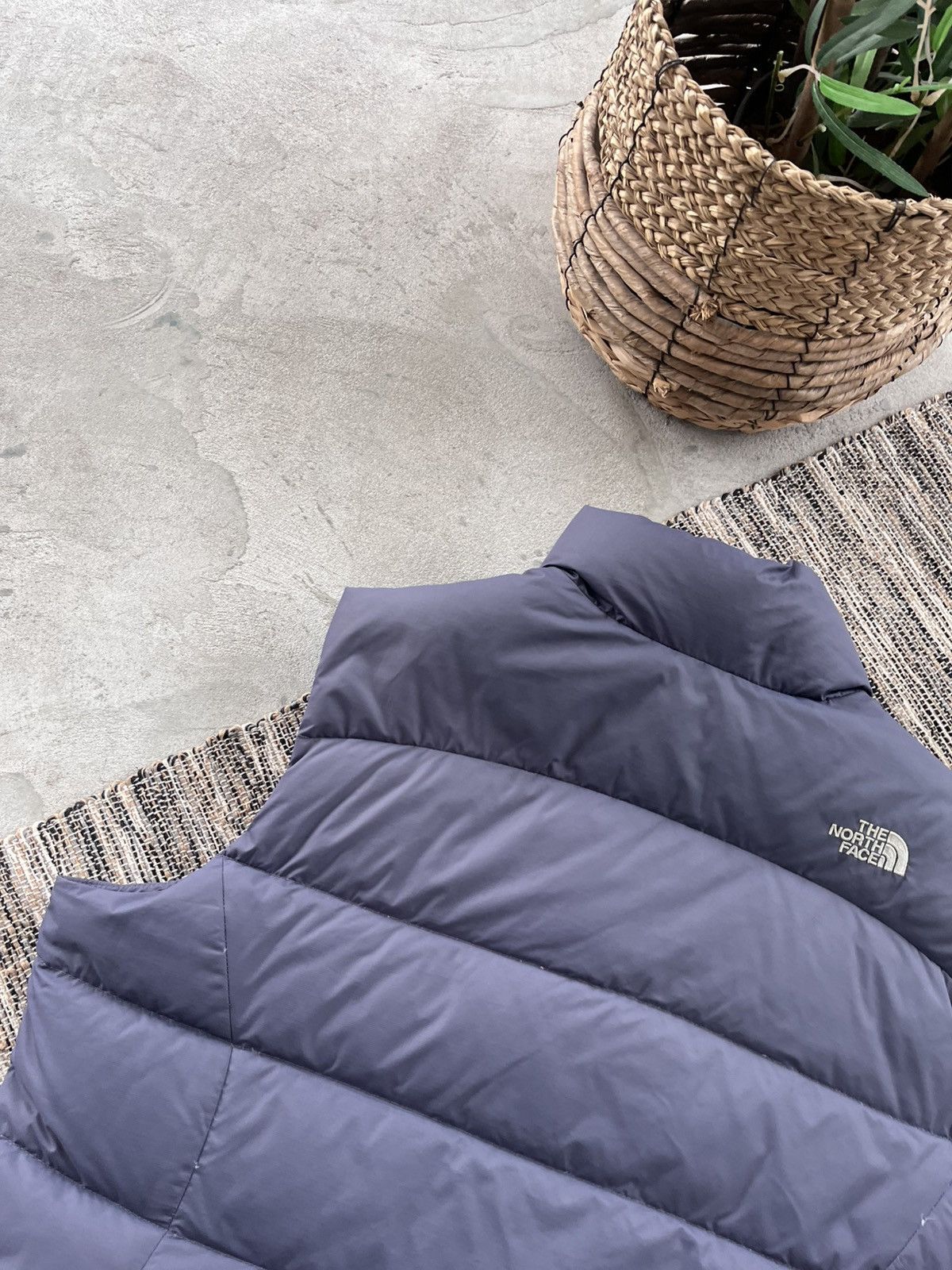 The North Face Vintage The North Face 700 Blue Pink Outdoor Puffer Vest Size XL / US 12-14 / IT 48-50 - 8 Thumbnail