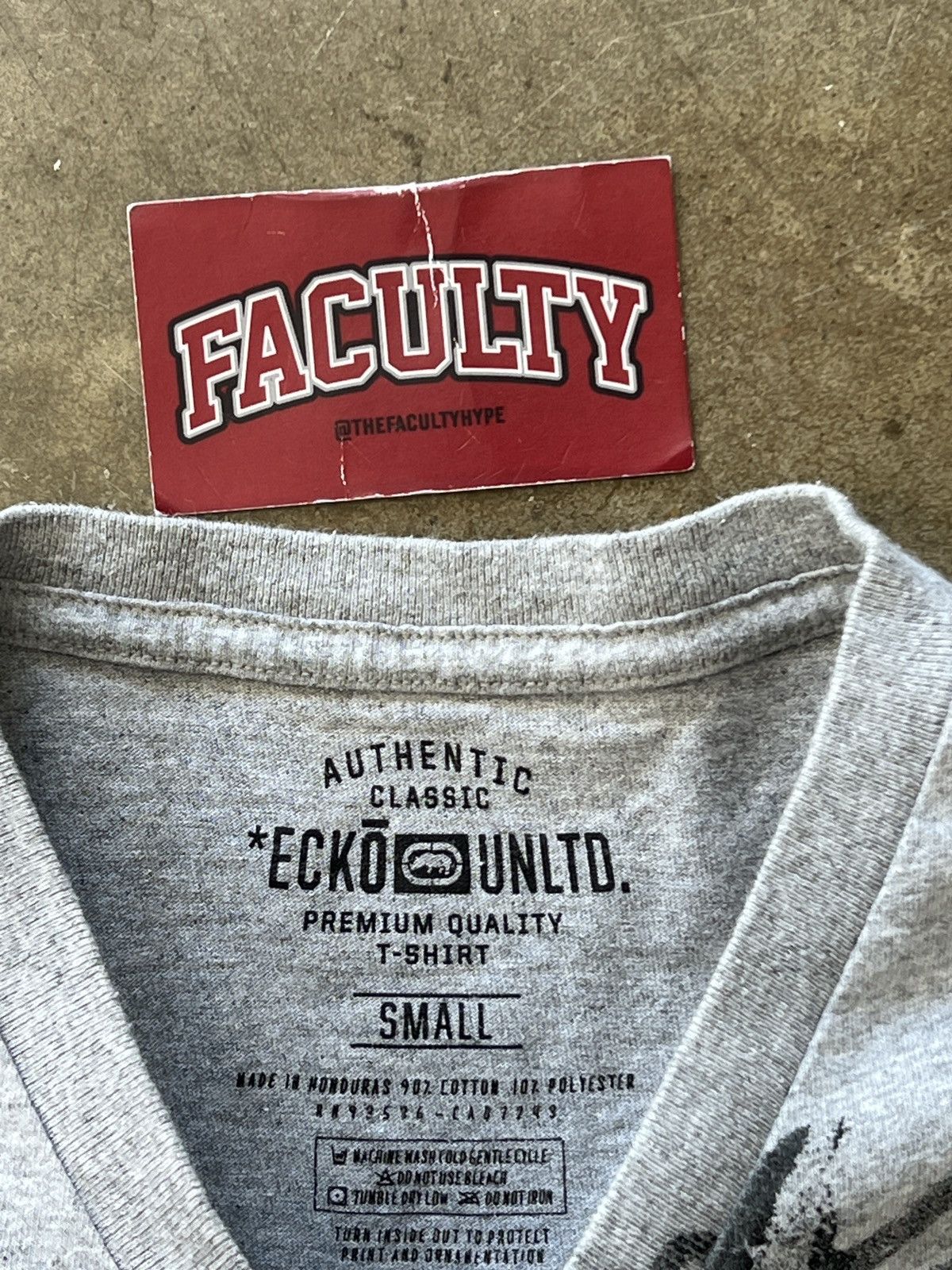 Ecko Unltd. × Vintage Ecko Y2k Early 2000s Tee Vneck Small Size US S / EU 44-46 / 1 - 3 Thumbnail