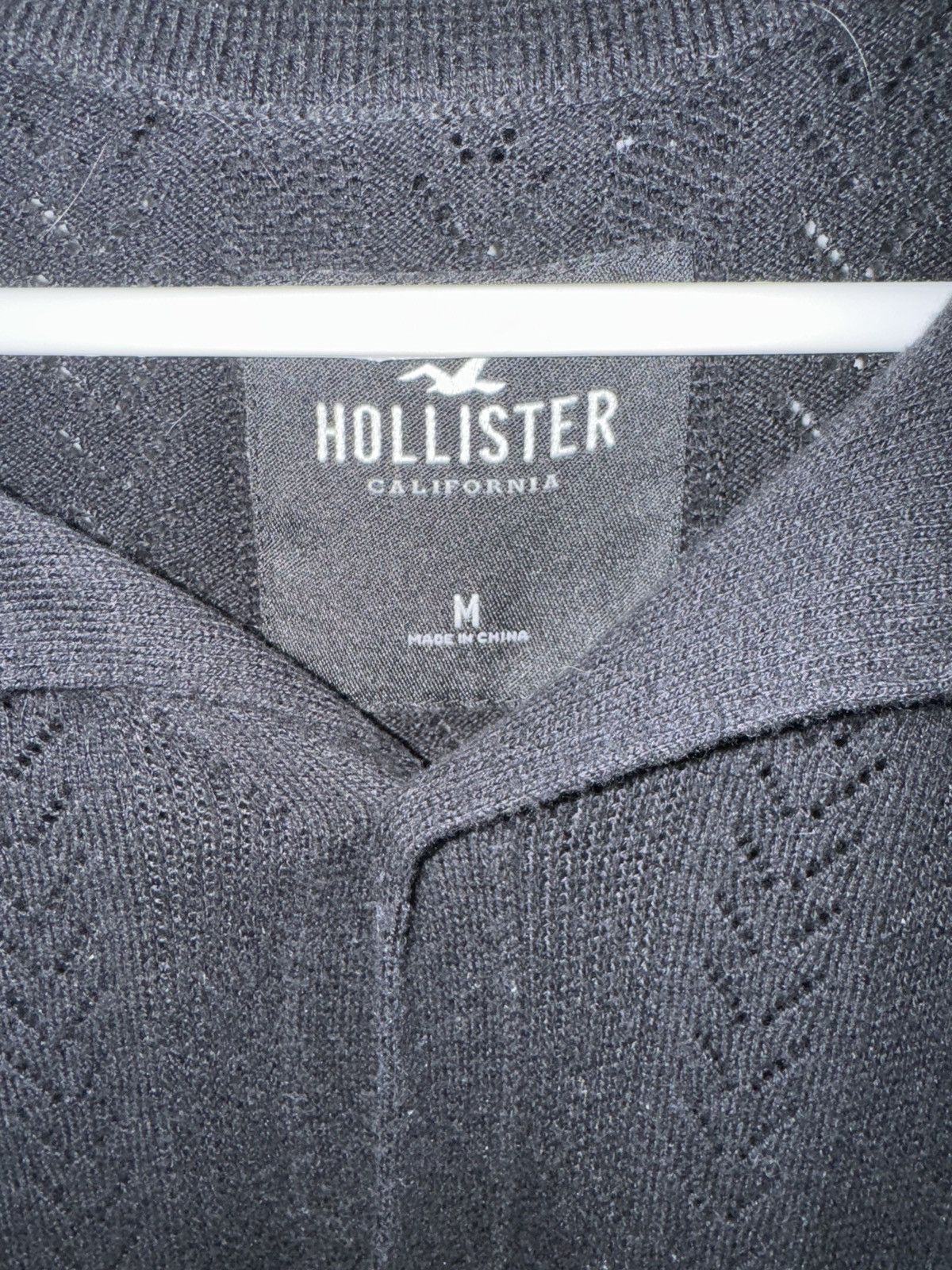 Hollister Black knit short sleeve Hollister button up Size US M / EU 48-50 / 2 - 4 Thumbnail