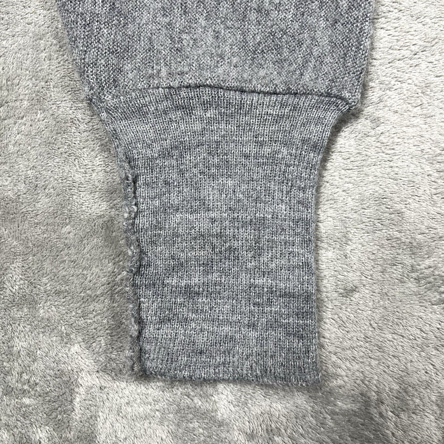 Vintage VINTAGE Jefflinks Cardigan Sweater Mens XL Gray 100% DuPont Orlon Knit Tight-Knit Fair Isle V-Neck Long Sleeve Hand Wash Only Regular Fit Crew? Size US XL / EU 56 / 4 - 4 Thumbnail