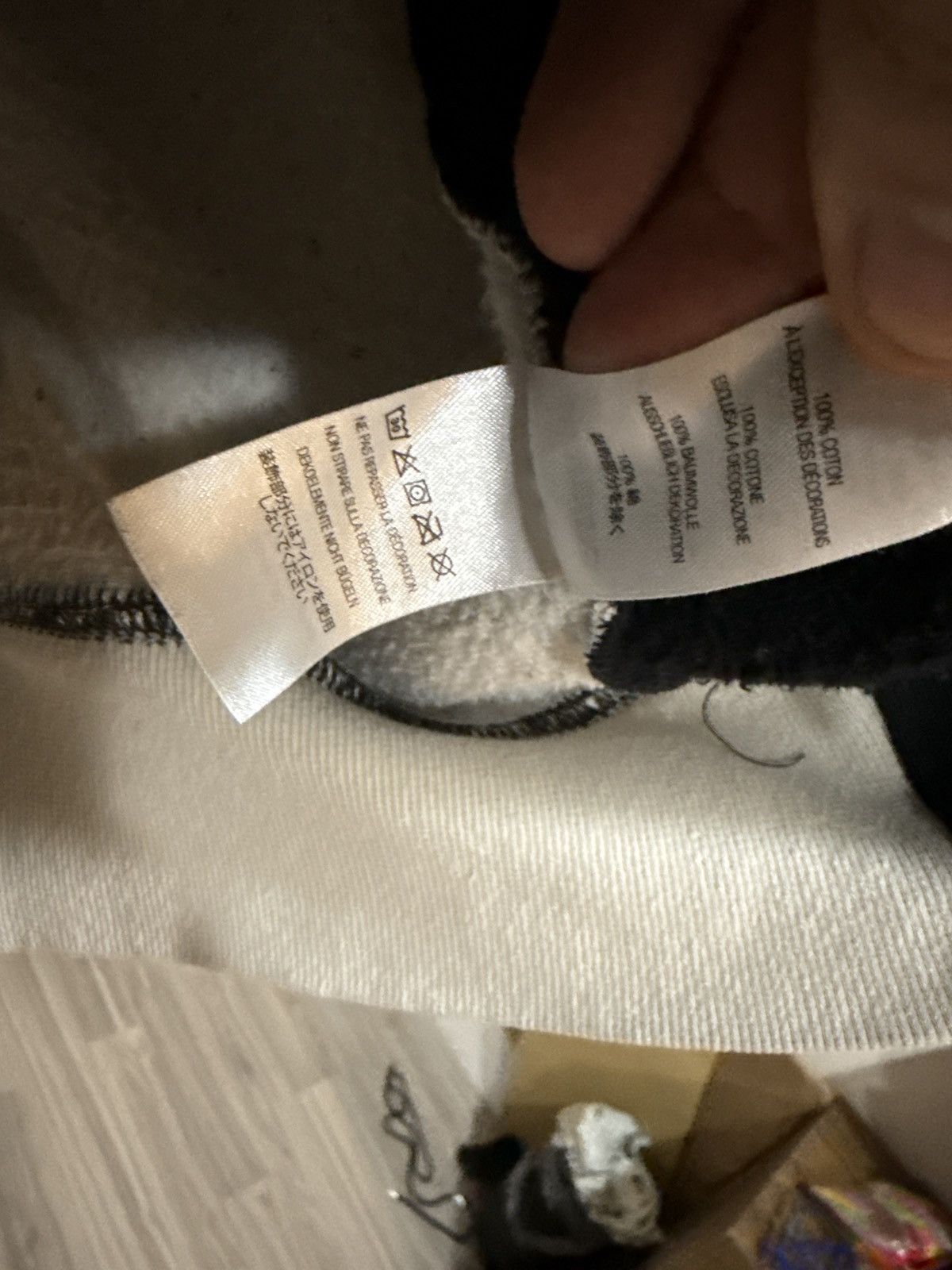 Supreme Black white supreme hoodie used Size US L / EU 52-54 / 3 - 7 Thumbnail