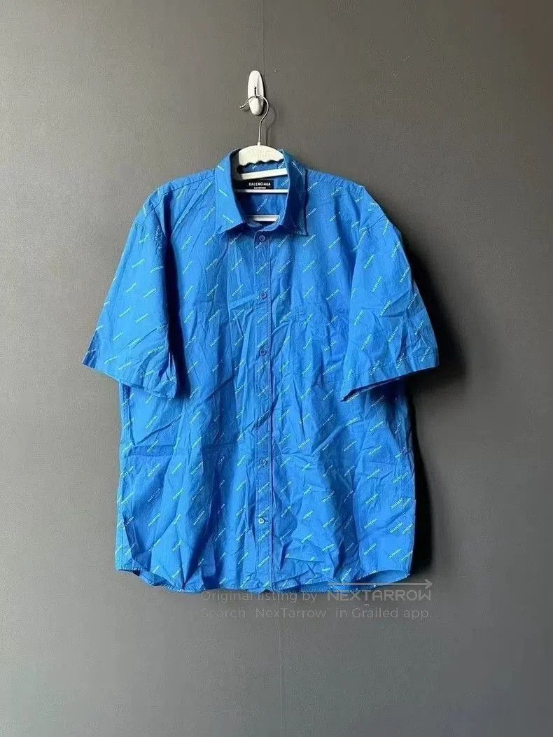 Balenciaga Balenciaga Blue Graphic Short Sleeve Shirt. Size US XL / EU 56 / 4 - 1 Thumbnail