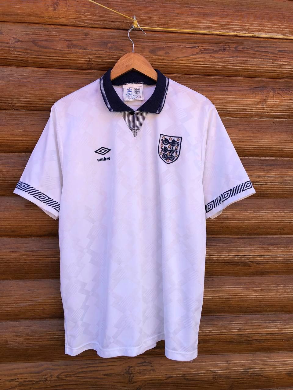 Umbro × Vintage ENGLAND Home Football Shirt Soccer Jersey Umbro Vintage Size US XL / EU 56 / 4 - 1 Thumbnail