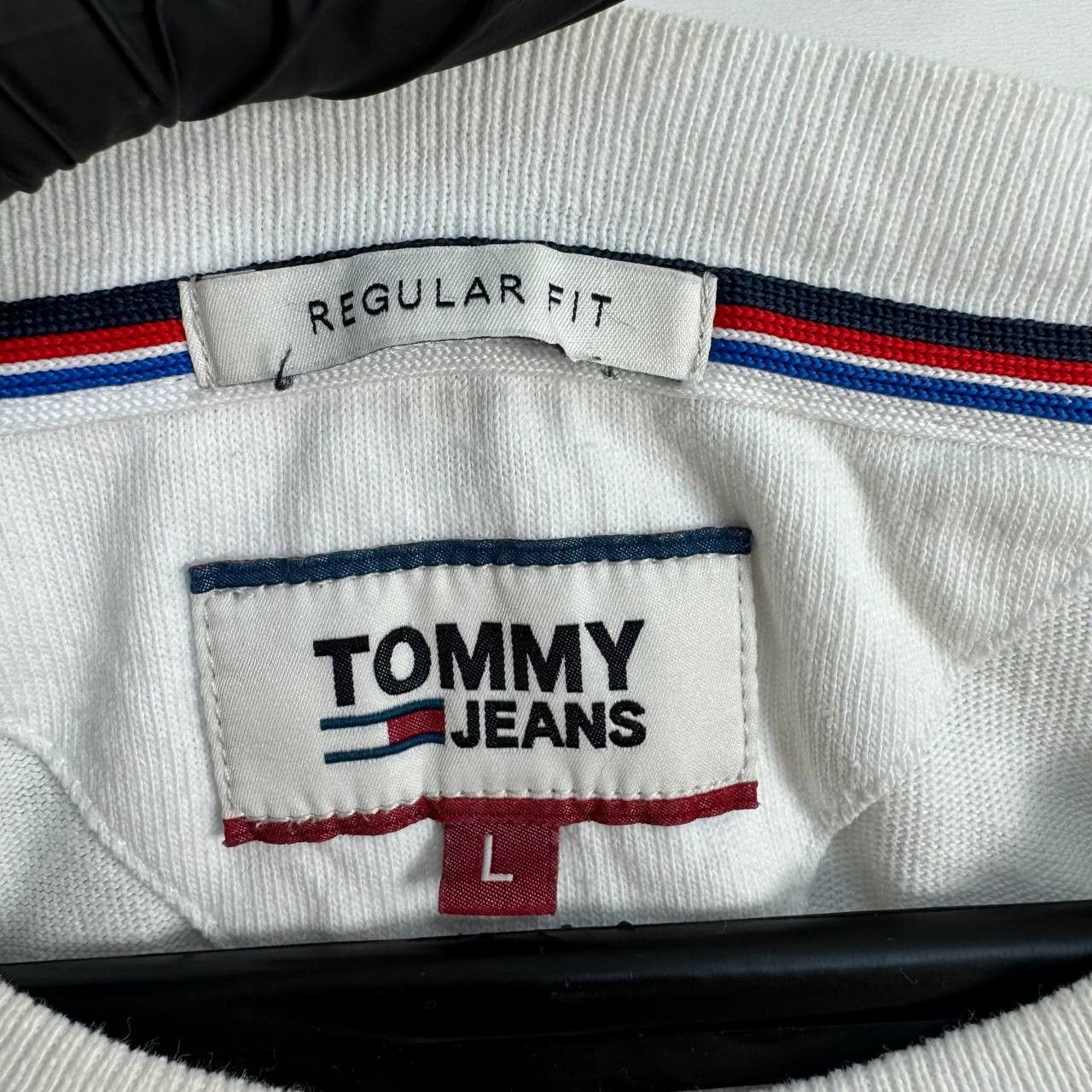 Tommy Jeans Tommy Jeans Spell Out Logo T-Shirt White Red Mens Size L Size US L / EU 52-54 / 3 - 4 Thumbnail