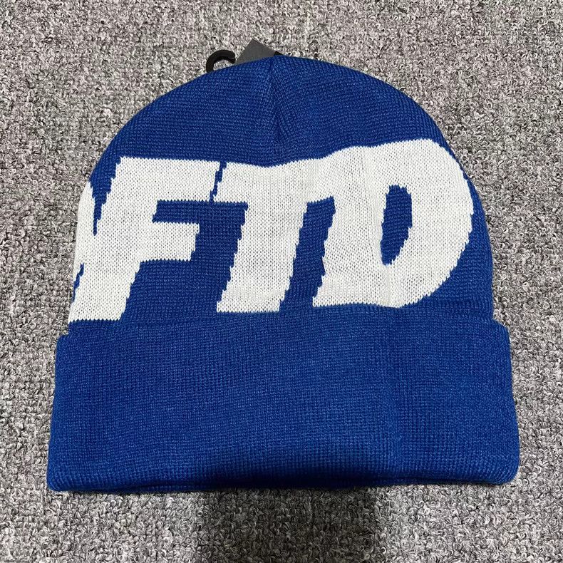 Undefeated Undefeated Large Logo Knit Beanie. Q7 Size ONE SIZE - 4 Thumbnail