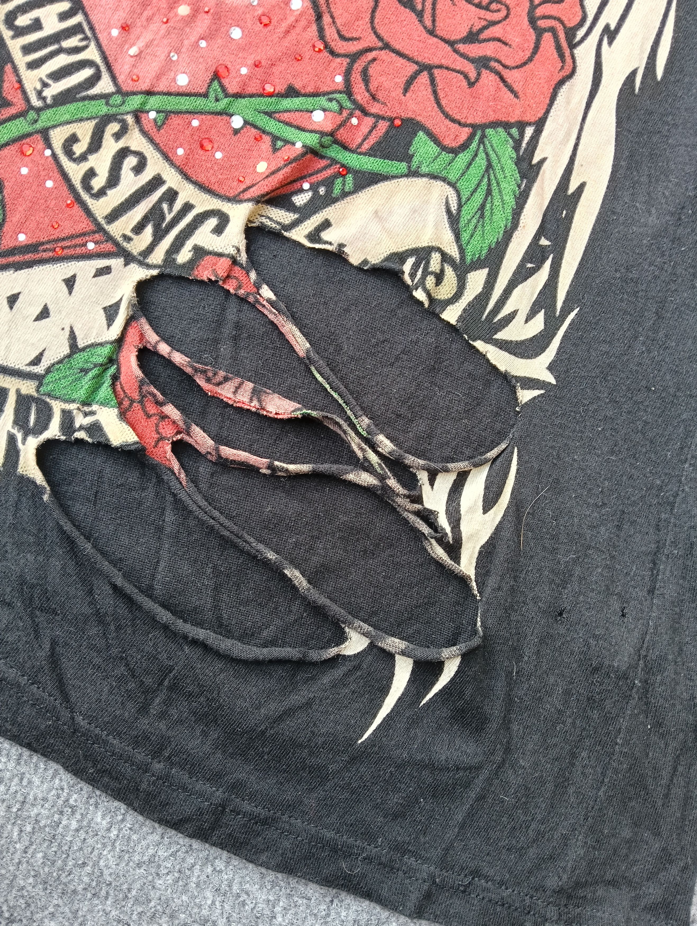 Affliction Distressed Skull women Tshirt. Size M / US 6-8 / IT 42-44 - 2 Thumbnail