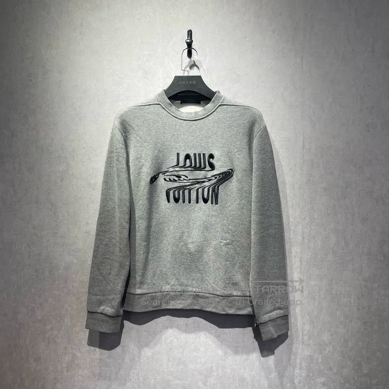 Louis Vuitton Louis Vuitton Twisted logo sweatshirt Size US S / EU 44-46 / 1 - 1 Thumbnail