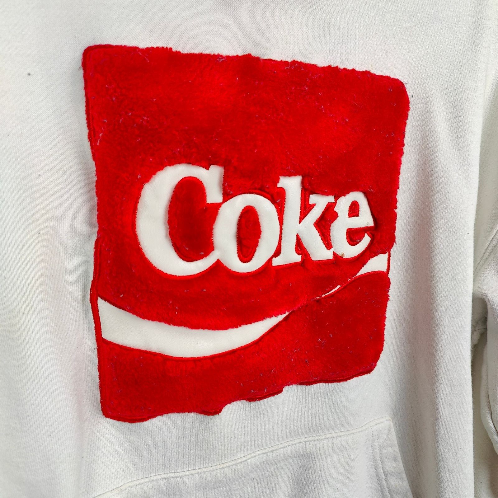 Joyrich Joyrich x Coke Flocked Sweatshirt Size Small White Cotton Size US S / EU 44-46 / 1 - 2 Thumbnail