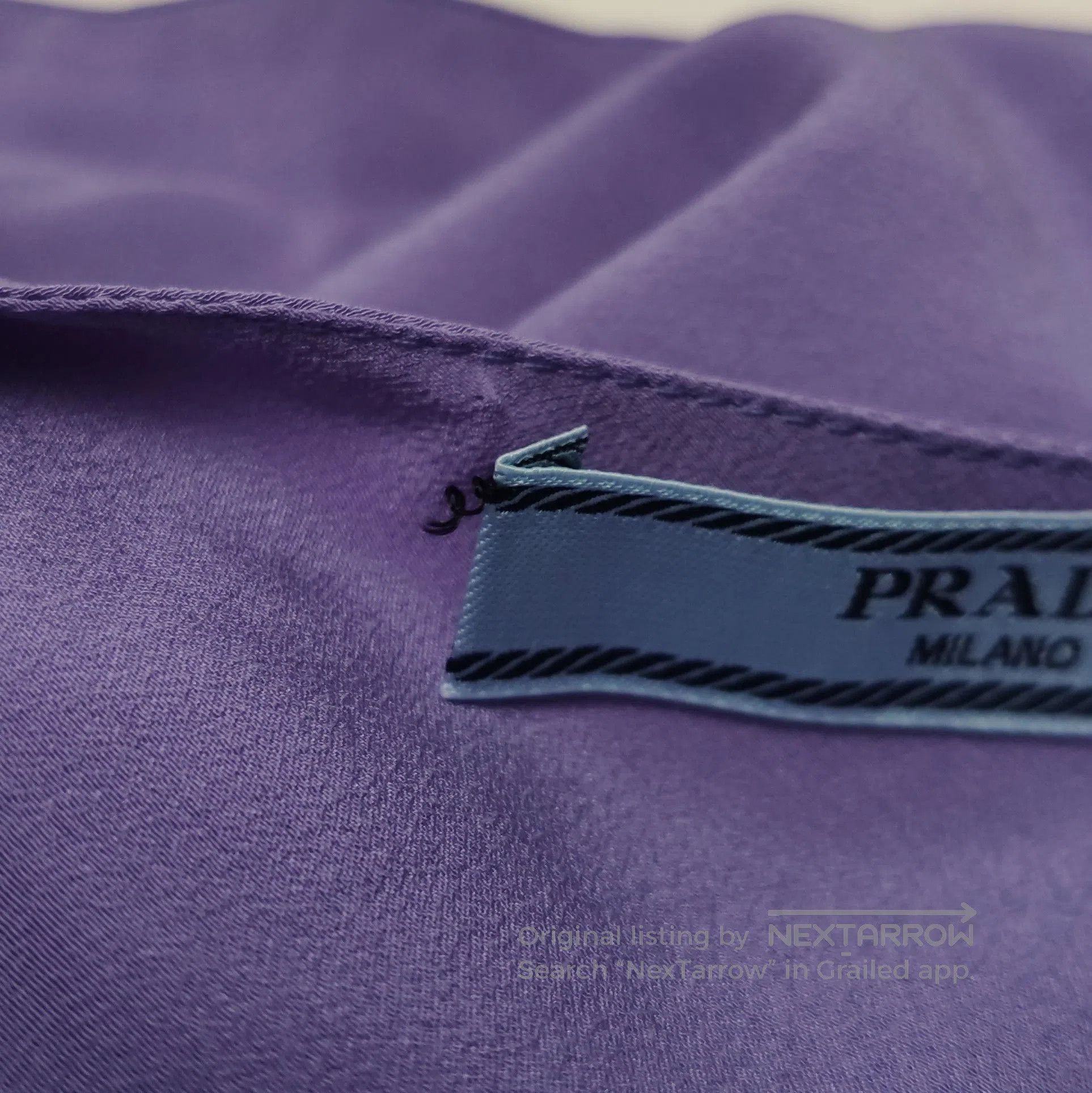 Prada Prada Solid Color Silk Top with Triangle Logo . Size M / US 6-8 / IT 42-44 - 8 Thumbnail