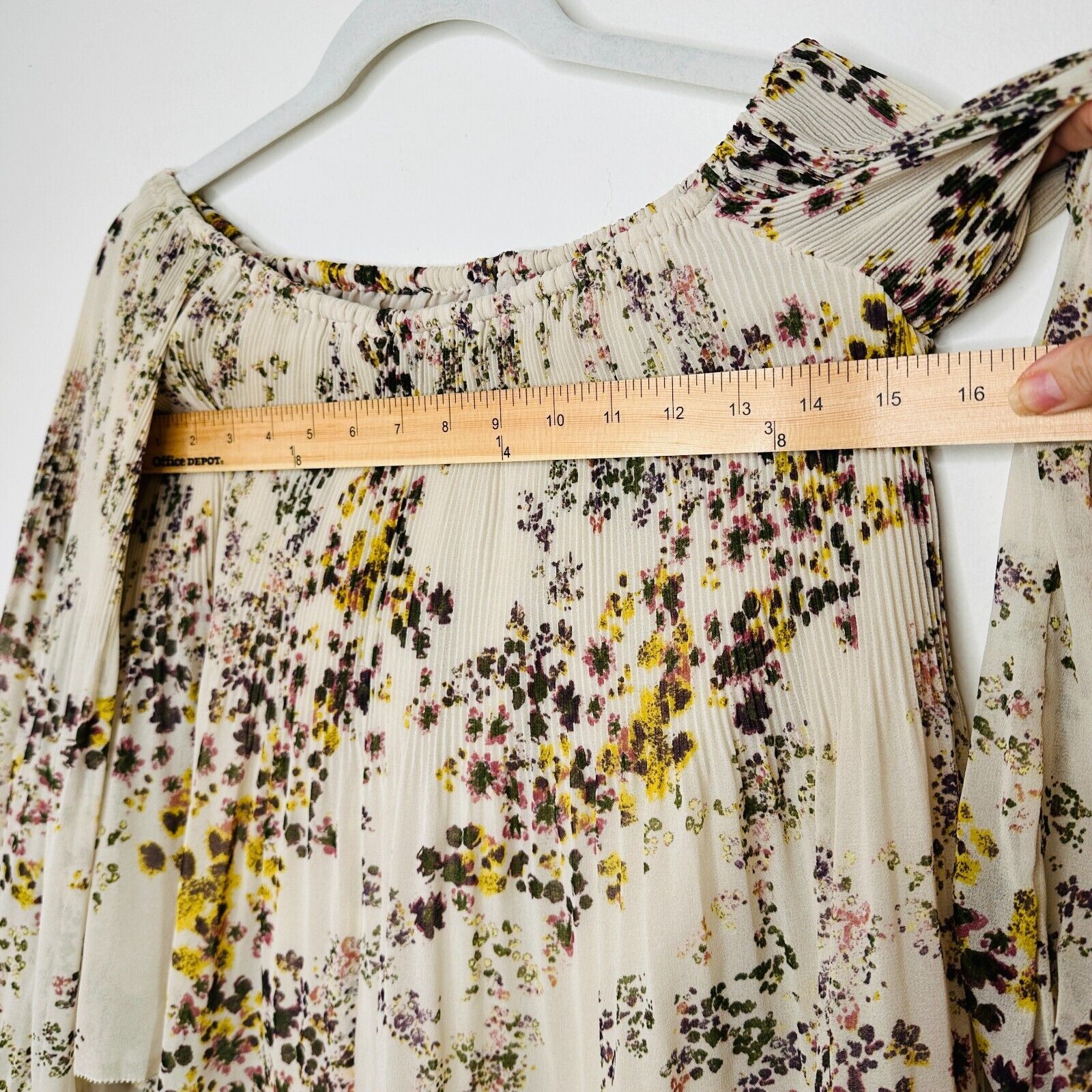 Aritzia Aritzia Wilfred Talence Cream Multi Floral Off Shoulder Top Size XS / US 0-2 / IT 36-38 - 14 Thumbnail