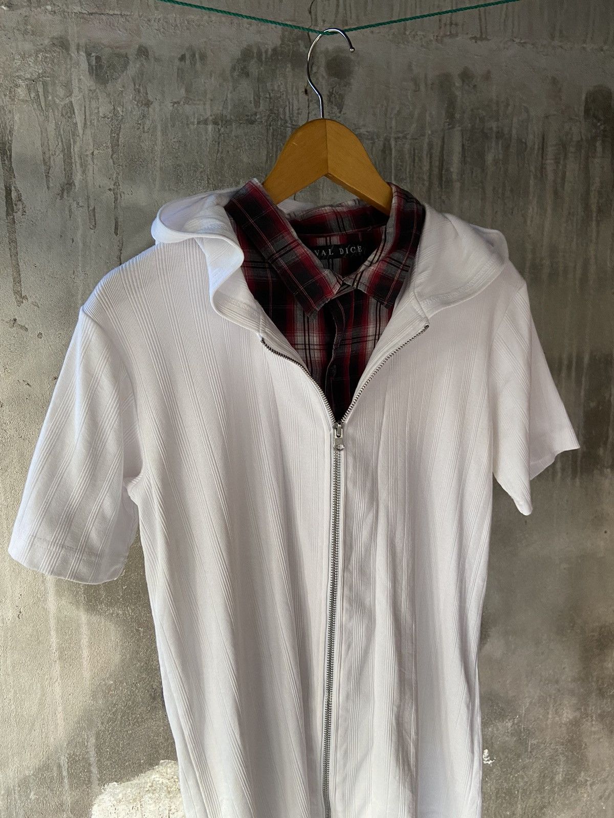 Beauty Beast × Hysteric Glamour × Japanese Brand DOUBLE LAYER OVAL DICE BUTTON SHIRT ZIP STYLE Size US L / EU 52-54 / 3 - 7 Thumbnail