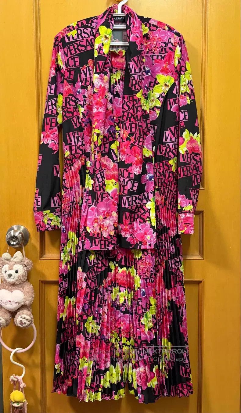 Versace Versace Women's dresses Size L / US 10 / IT 46 - 1 Thumbnail