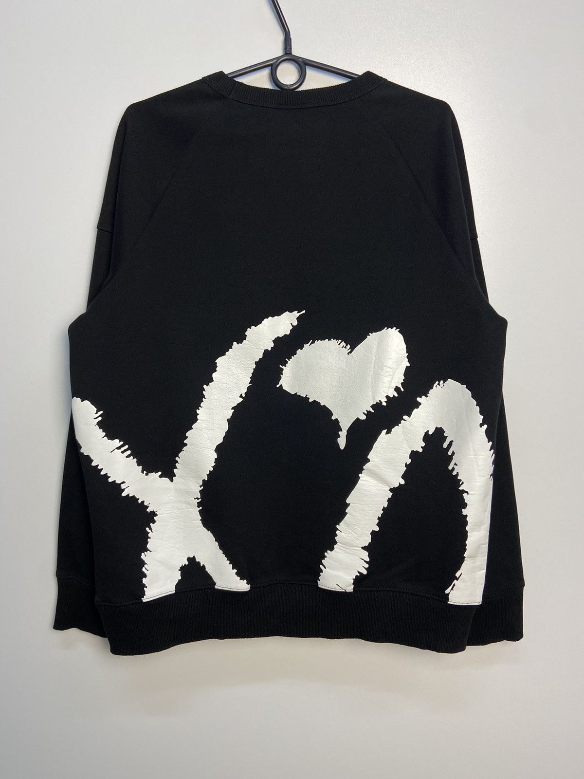 H&m xo sweatshirt hotsell