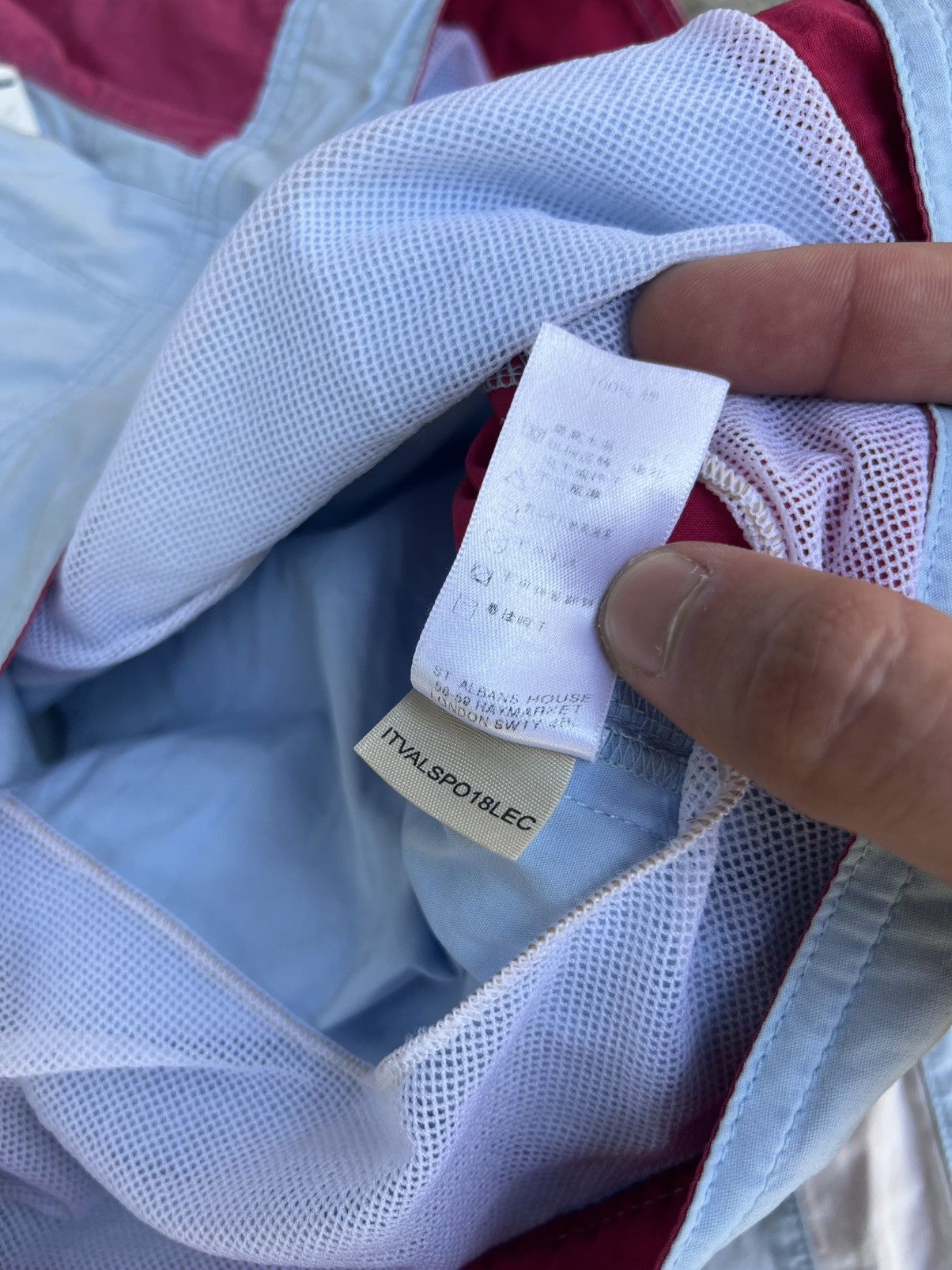 Burberry Rare Vintage Burberry Nylon Swim Shorts Archive Big Logo L Size US 34 / EU 50 - 12 Thumbnail