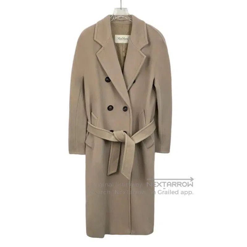MaxMara Beige Double-Breasted Women's Coat .