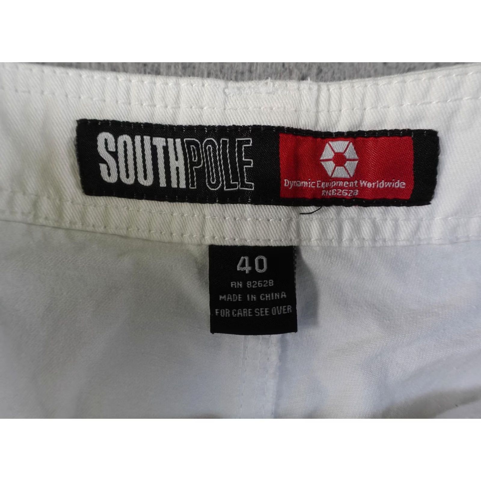 Southpole Southpole Cargo Shorts Mens 40 White Baggy Rap Hip Hop Streetwear Y2K Urban Cargo shorts decked pockets Size US 40 / EU 56 - 2 Thumbnail