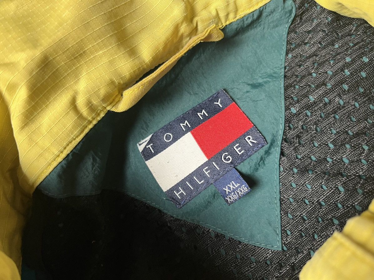 Tommy Hilfiger Vintage Tommy Hilfiger light jacket size XXLarge Size US XXL / EU 58 / 5 - 4 Thumbnail