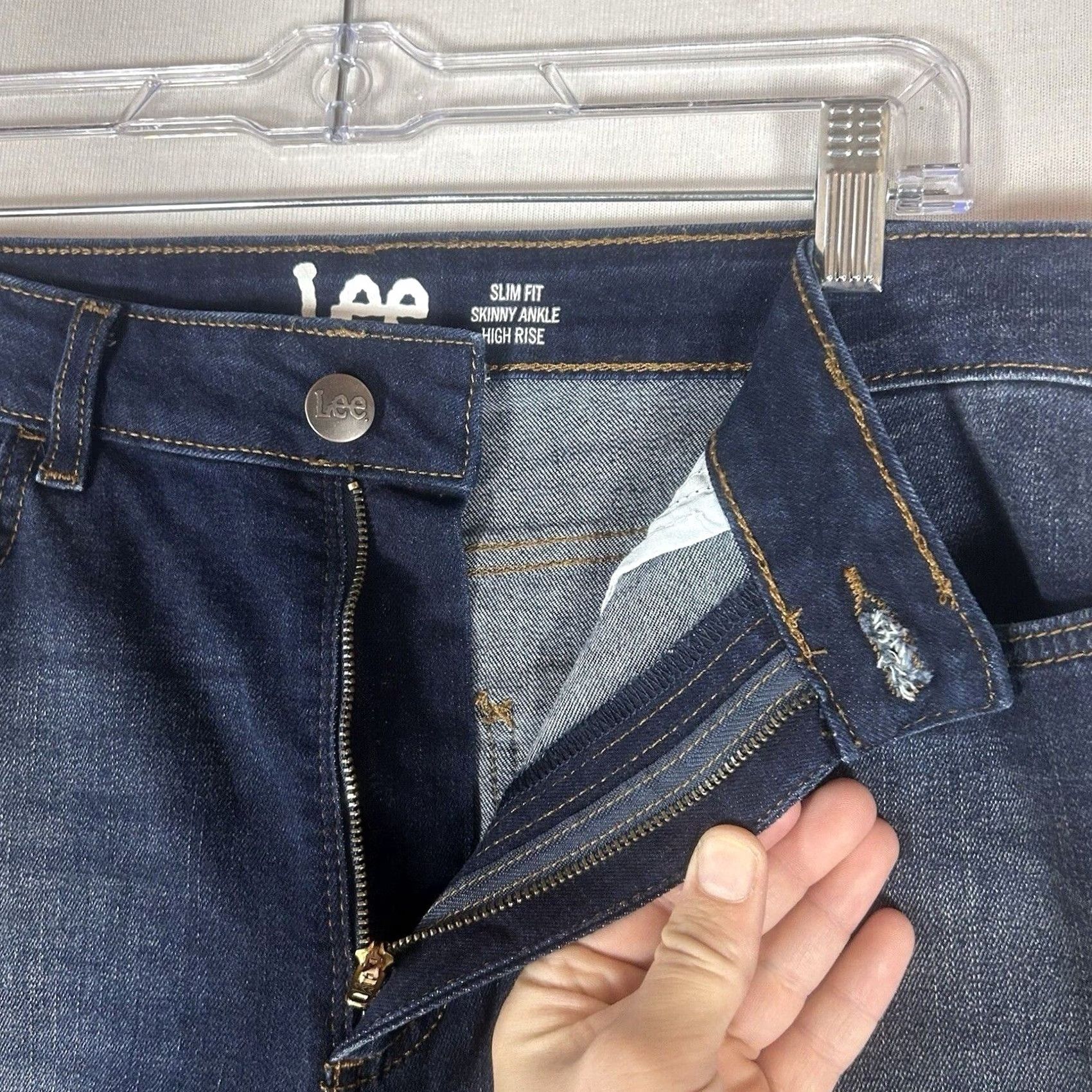 Lee Lee Heritage Jeans Womens 14 Slim Fit Skinny Ankle High Rise Dark Wash Denim Jeans Blue Slimming 5-Pocket Zipper Button Womens Jeans Size 36" / US 14 / IT 50 - 2 Thumbnail
