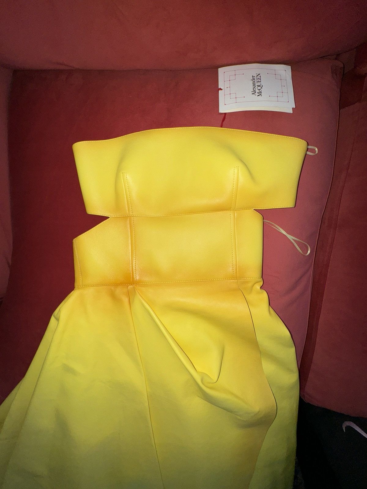 Alexander McQueen Alexander McQueen yellow leather dress, size XS Size XS / US 0-2 / IT 36-38 - 8 Thumbnail