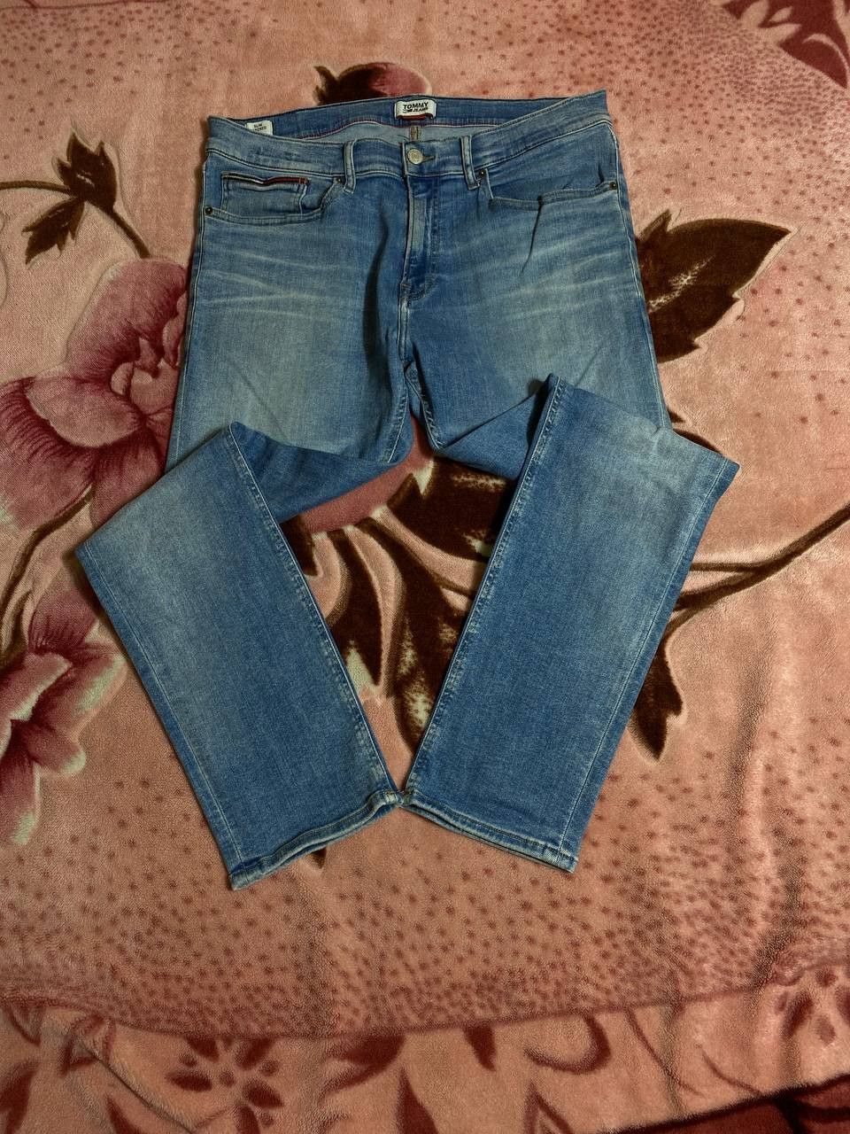 Tommy Hilfiger 2000s vintage rare baggy wide leg faded stonewash jeans Size US 33 - 20 Thumbnail