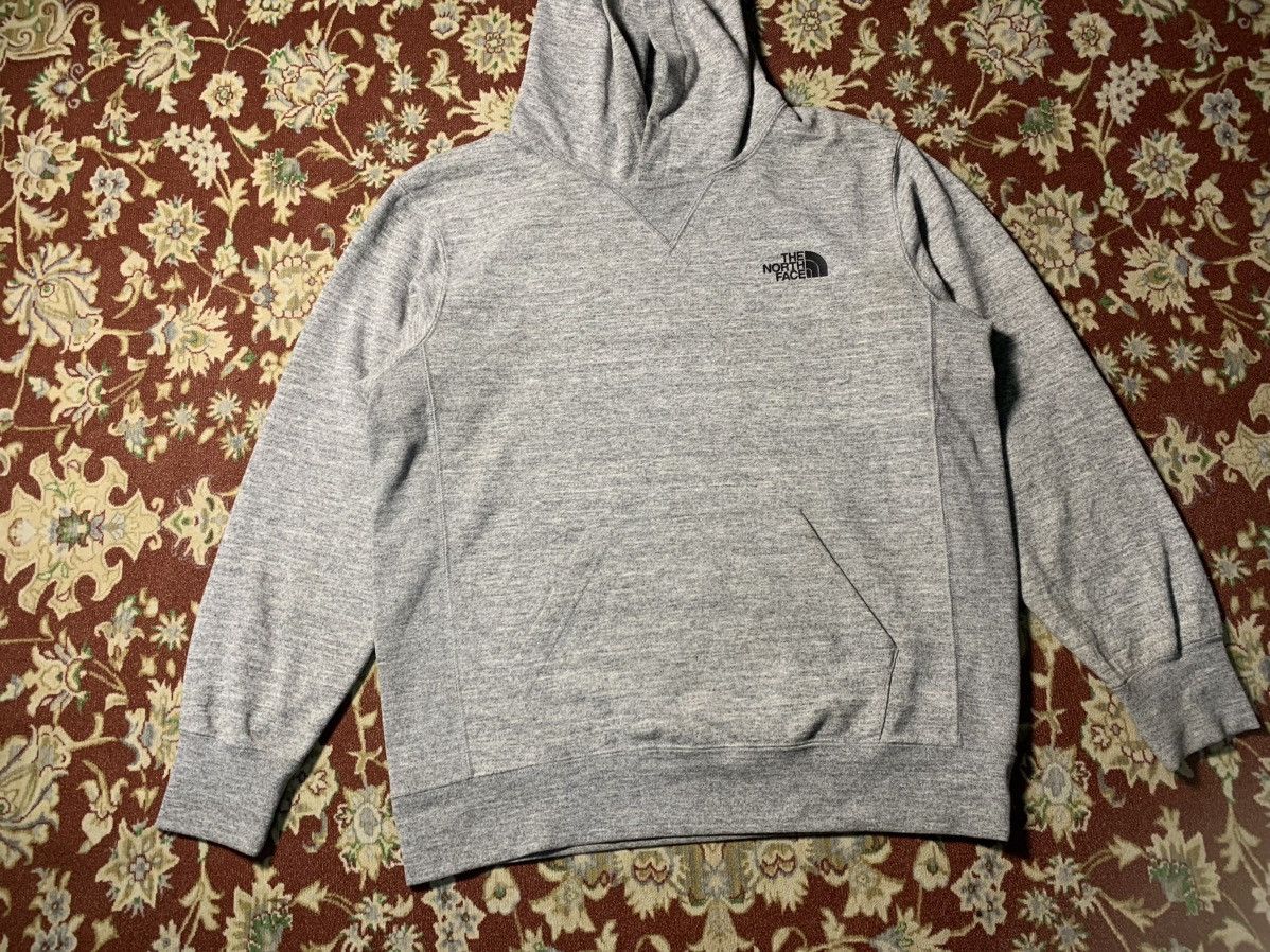 The North Face THE NORTH FACE HOODIE BIG BASIC LOGO Size US M / EU 48-50 / 2 - 3 Thumbnail
