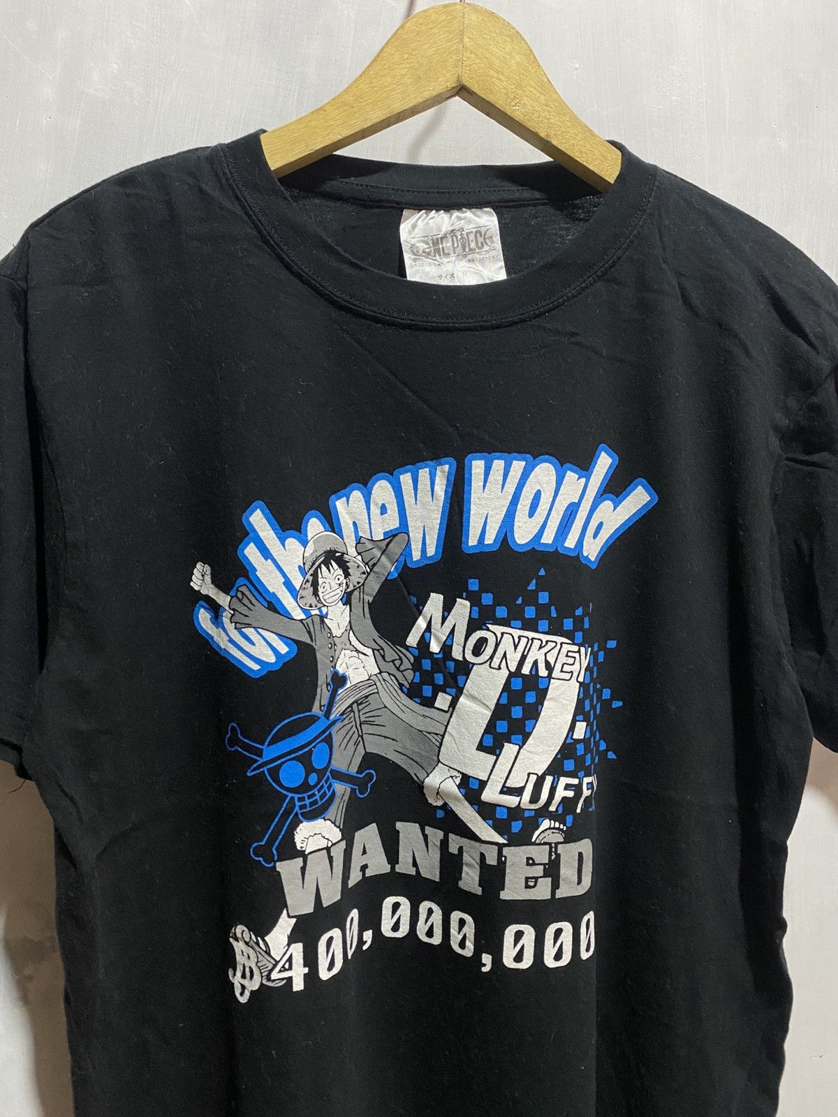 Anime one piece monkey d luffy wanted official tshirt Size US M / EU 48-50 / 2 - 2 Thumbnail