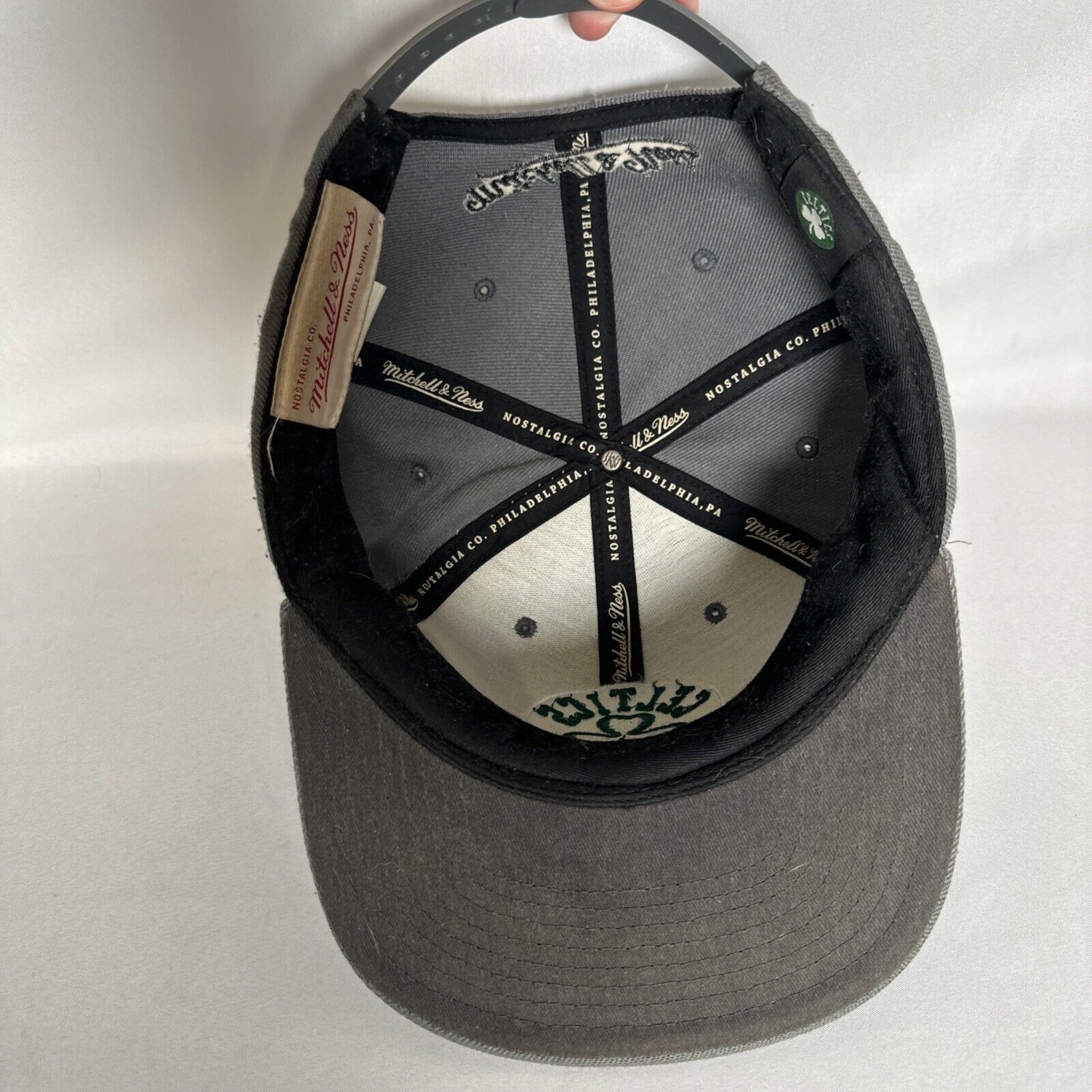 Mitchell & Ness Mitchell & Ness Boston Celtics Snapback Hat Grey OS Size ONE SIZE - 5 Thumbnail