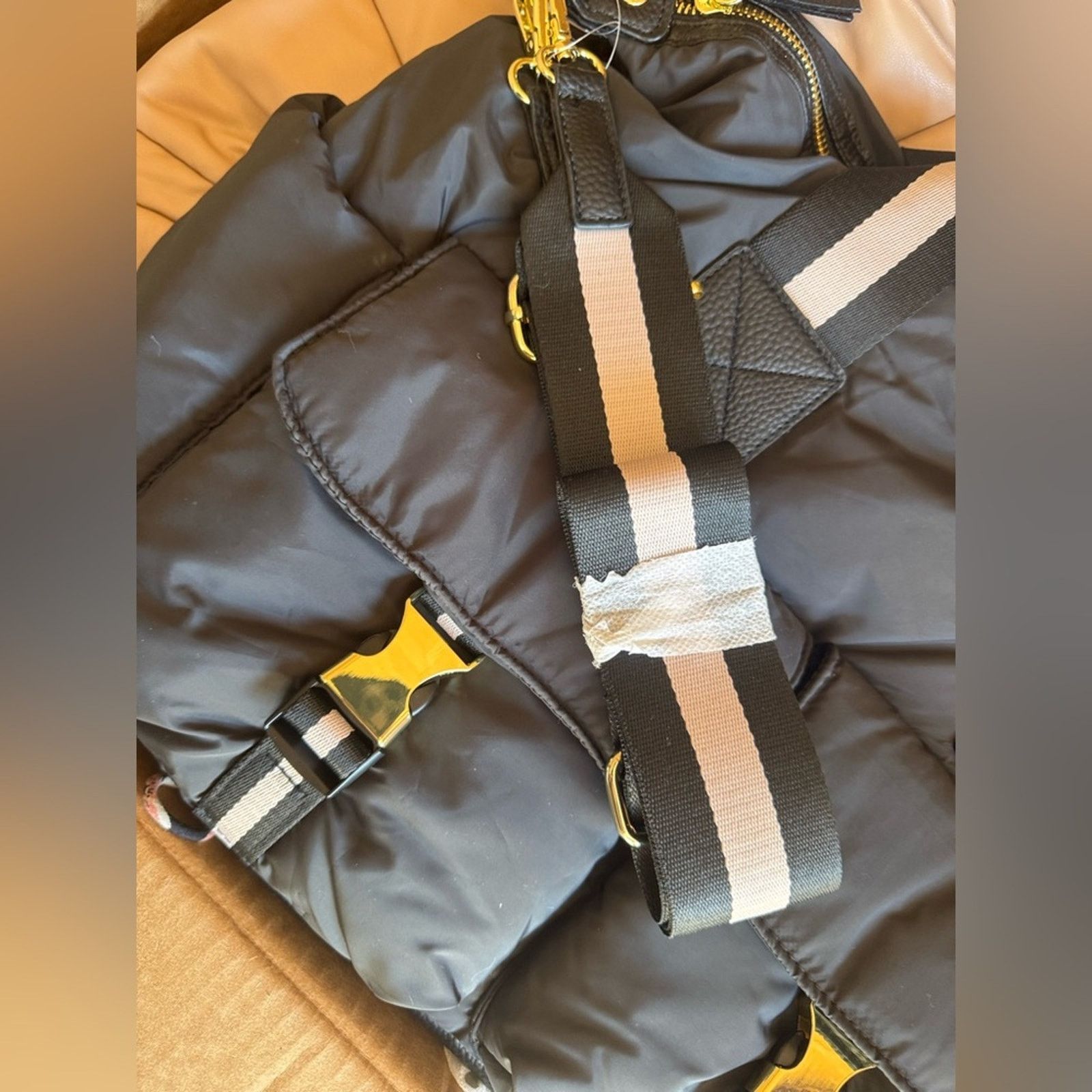Tommy Bahama 🎉LAST PIECE🎉TOMMY BAHAMA Pepper Duffel Size ONE SIZE - 7 Thumbnail