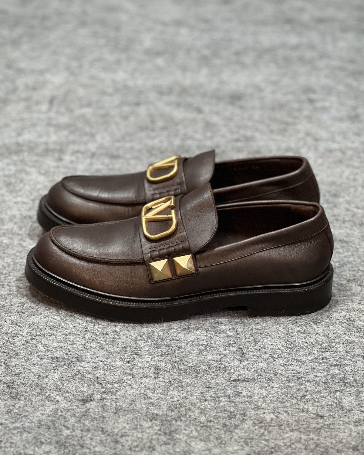 Valentino VALENTINO STUD SIGN BROWN LOAFER Size US 9 / EU 42 - 7 Thumbnail