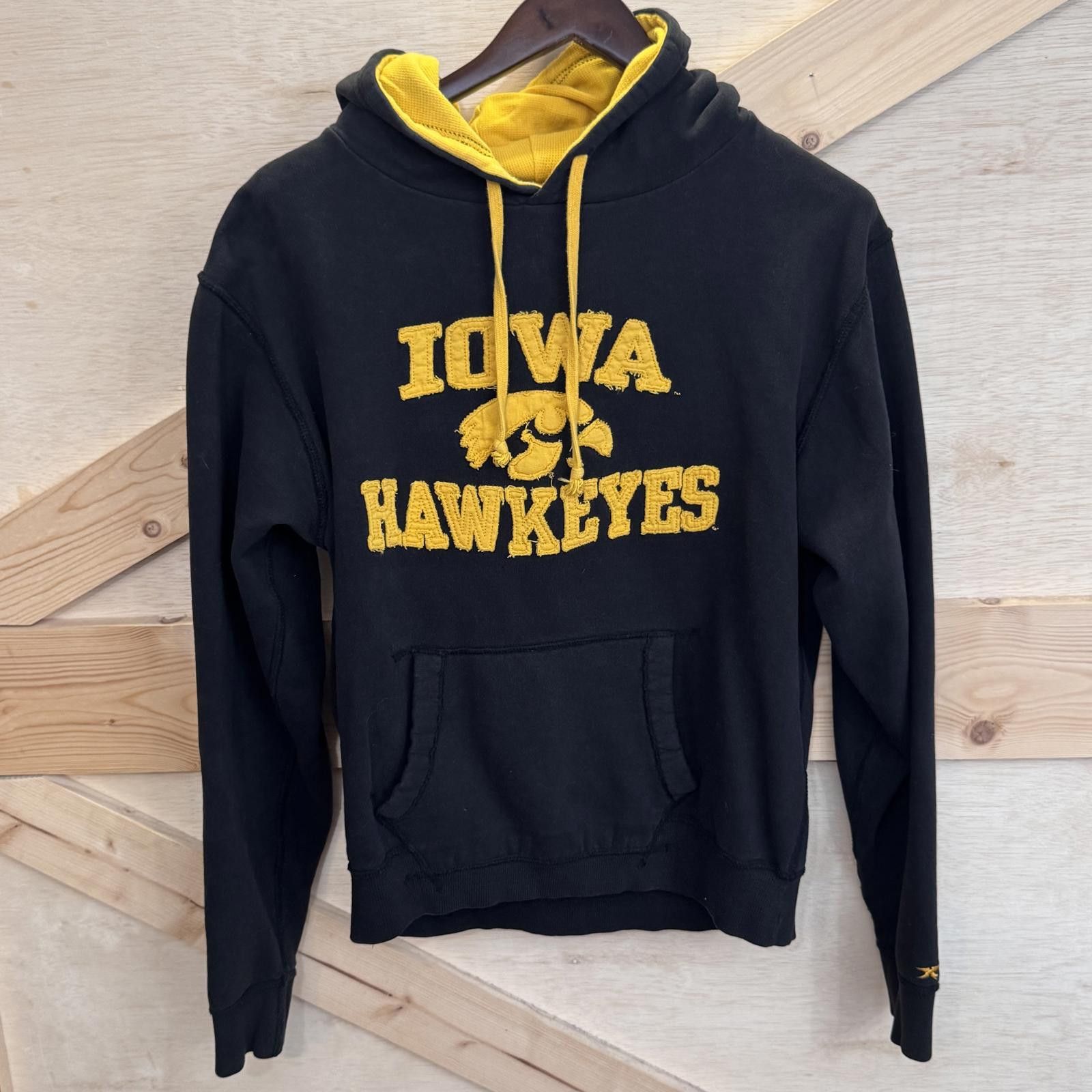 Designer Iowa Hawkeyes Men's Sweatshirt Hoodie XL Black Long Sleeve Size US XL / EU 56 / 4 - 2 Thumbnail