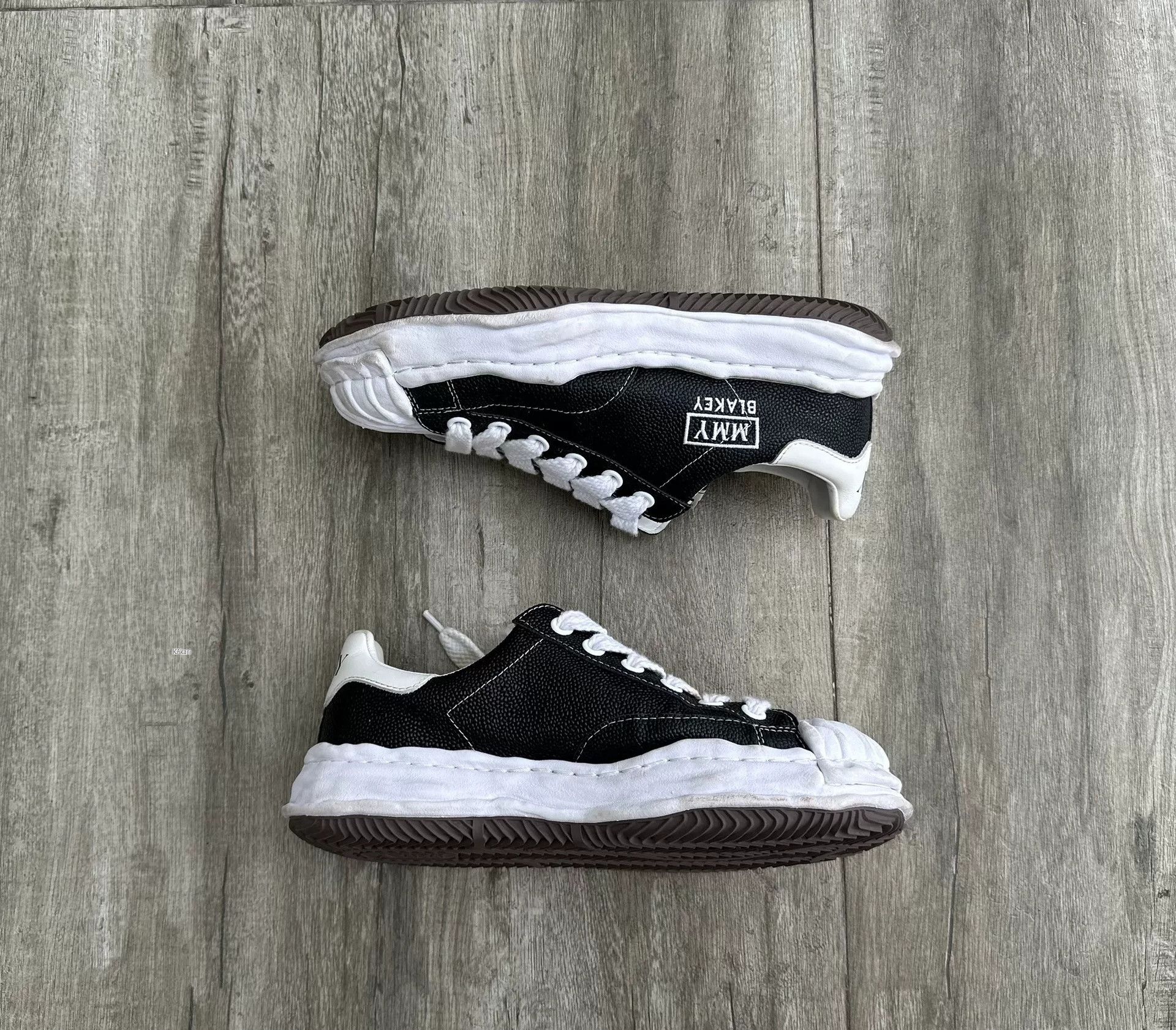 Maison MIHARA YASUHIRO MIHARA YASUHIRO Blakey Leather Low-Top Sneakers Size US 8 / EU 41 - 2 Thumbnail