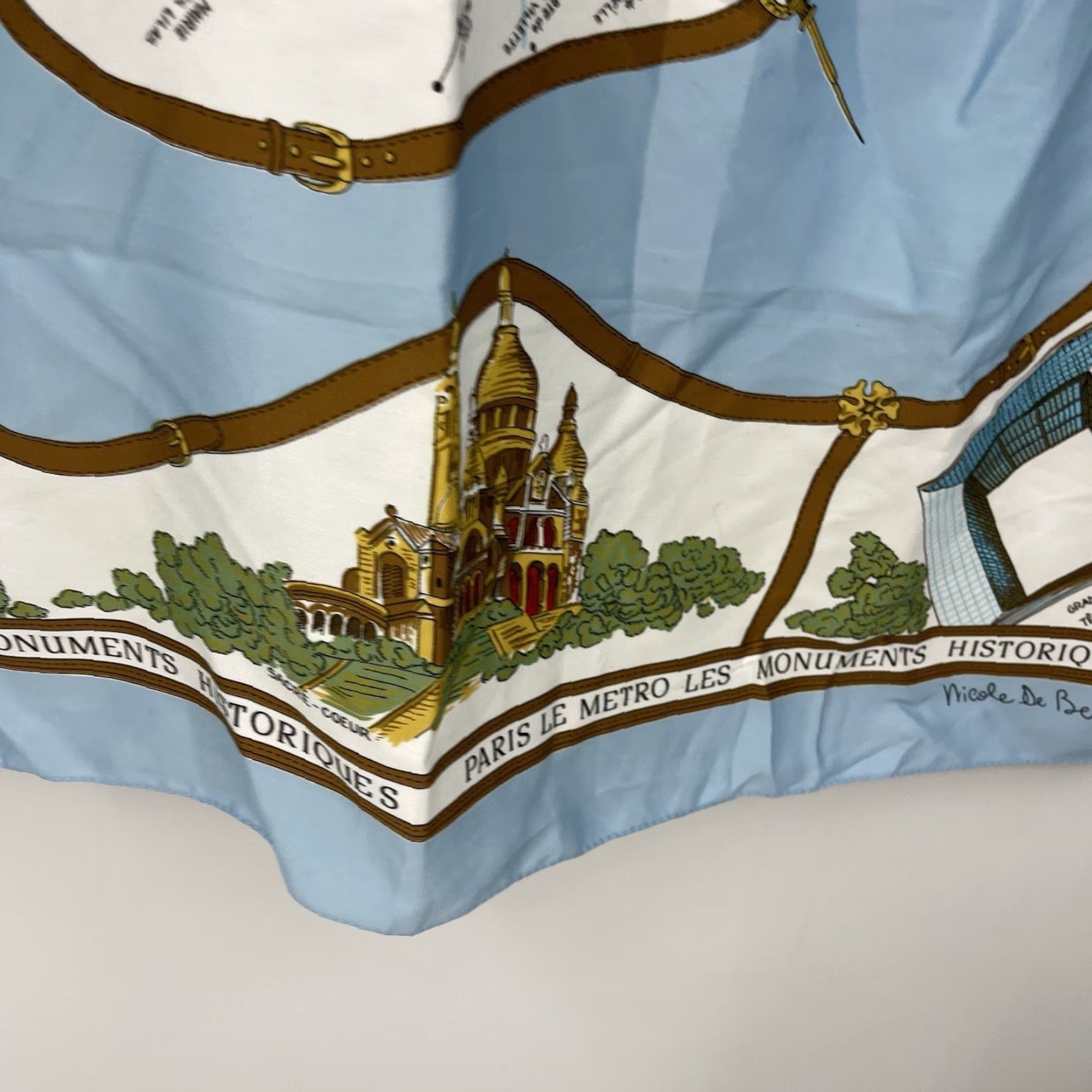 Vintage VINTAGE Nicole De Beauvoir Paris Scarf Historic Monuments Square Monuments Historiques Size ONE SIZE - 6 Thumbnail