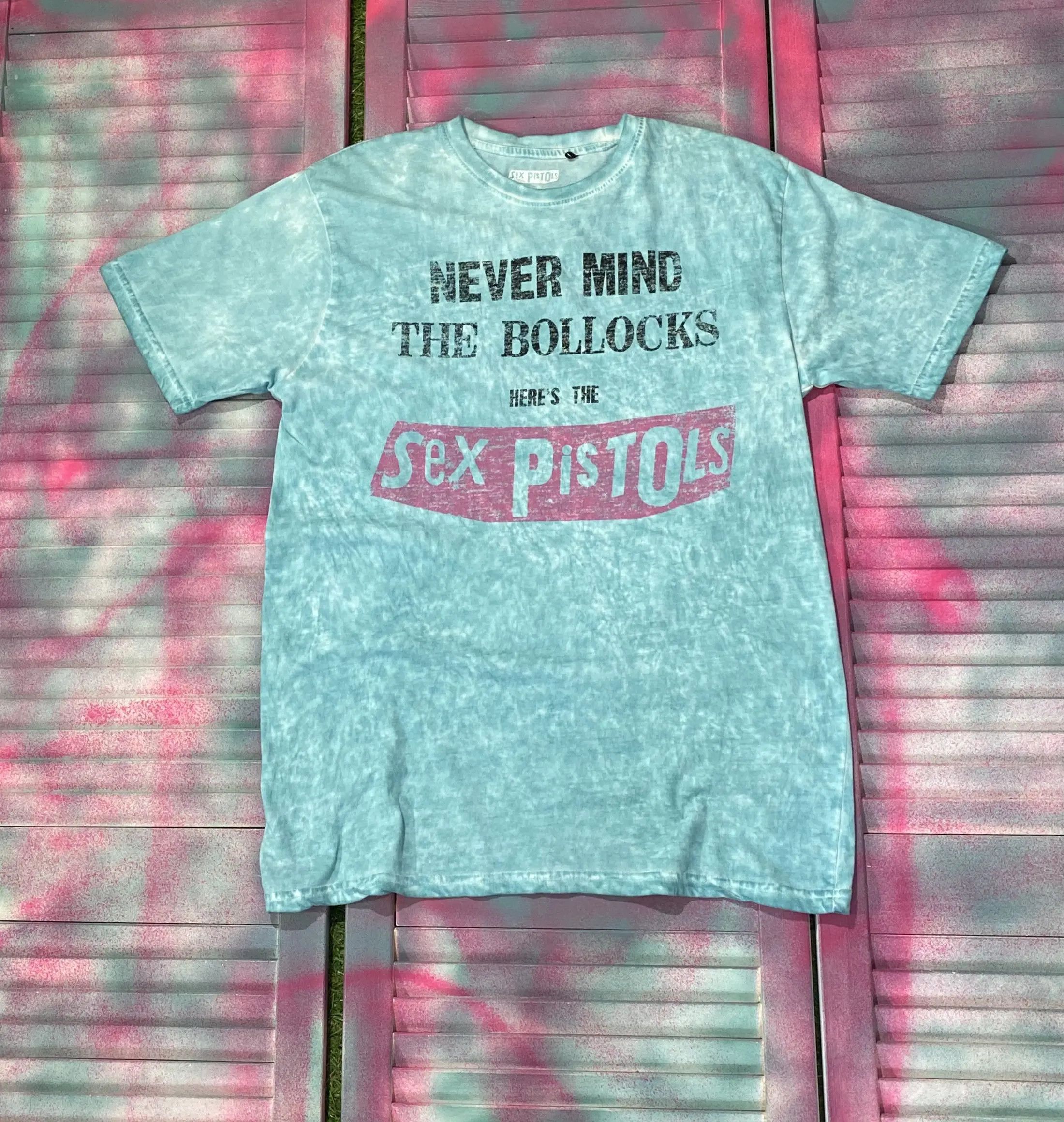 Band Tees Vintage Y2K Sex Pistols Never Mind The Bollocks T-shirt Size US M / EU 48-50 / 2 - 1 Thumbnail