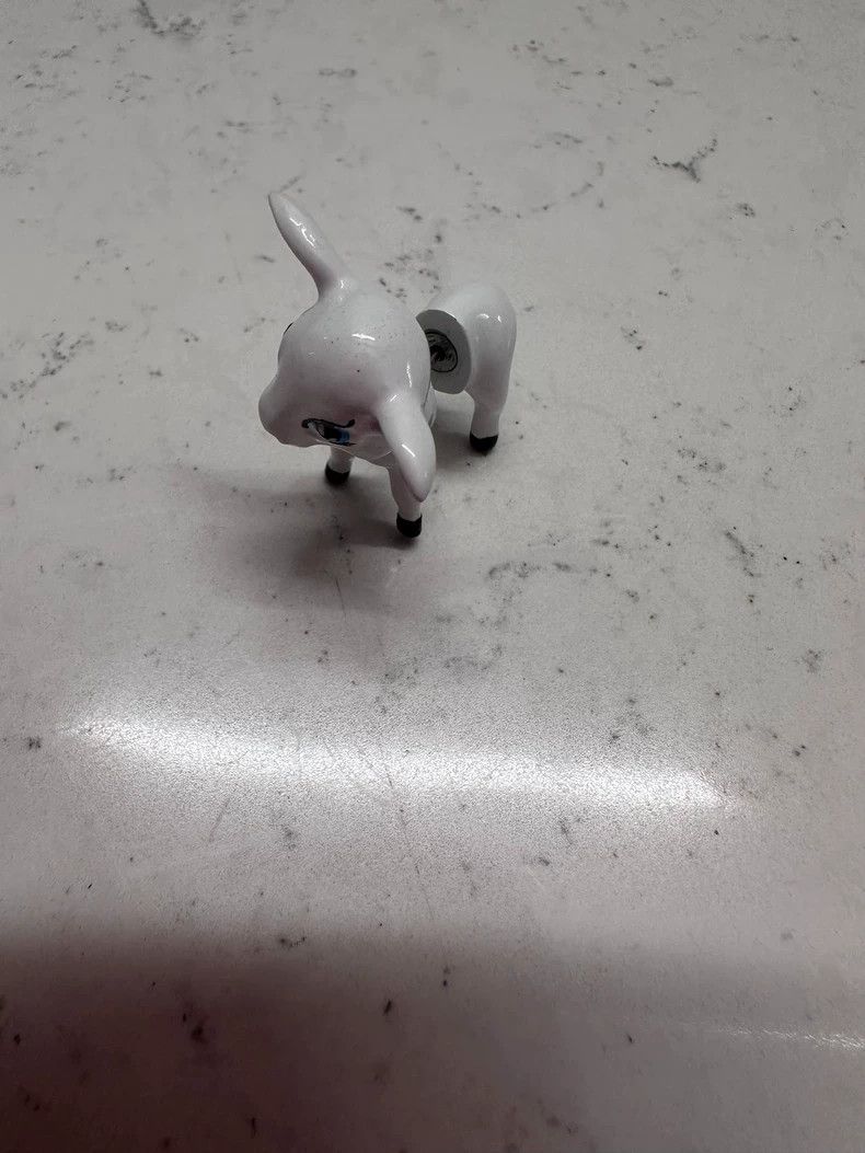 Balenciaga Balenciaga White Happy Lamb Single Earring 2502-Nextarrow Size ONE SIZE - 8 Thumbnail